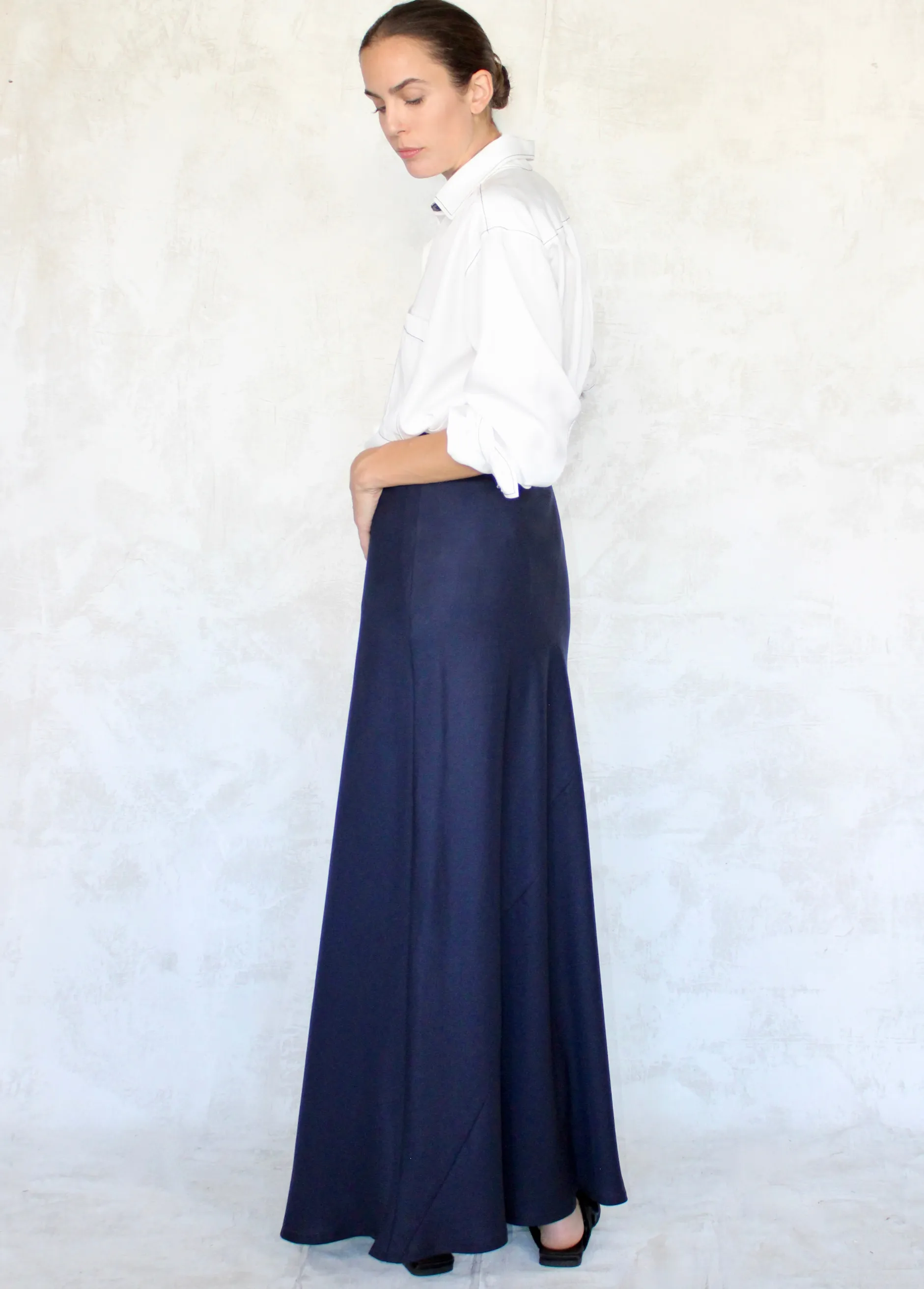 Long Gardener's Skirt sold by Flora Animalia product image thumbnail 5