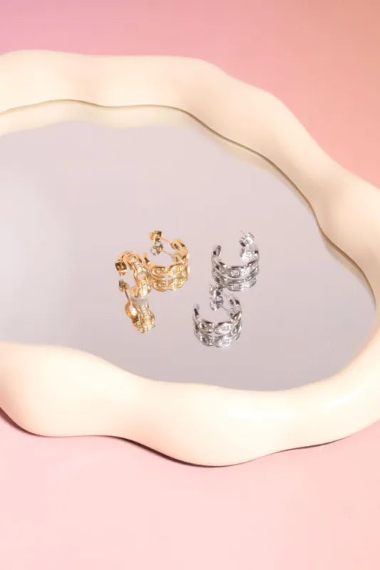 Finn Chain Link Hoop Earrings made by Mulberry and Grand