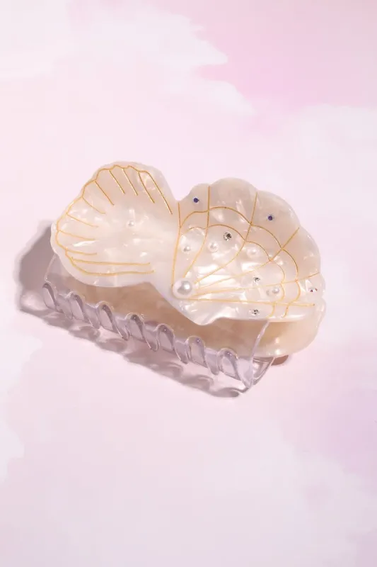 Jumbo Pearl Claw Clip sold by Mulberry and Grand