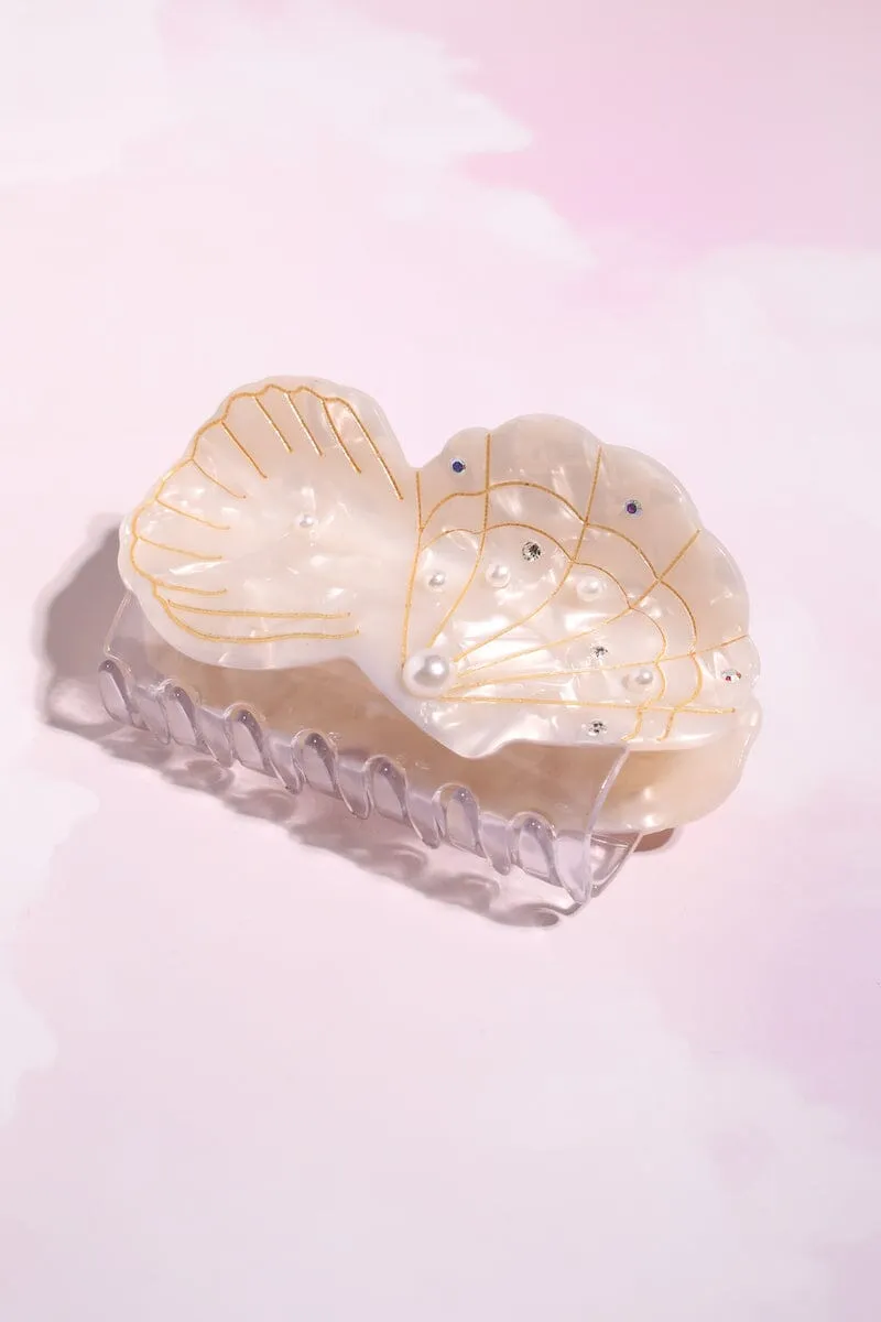 Jumbo Pearl Claw Clip sold by Mulberry and Grand