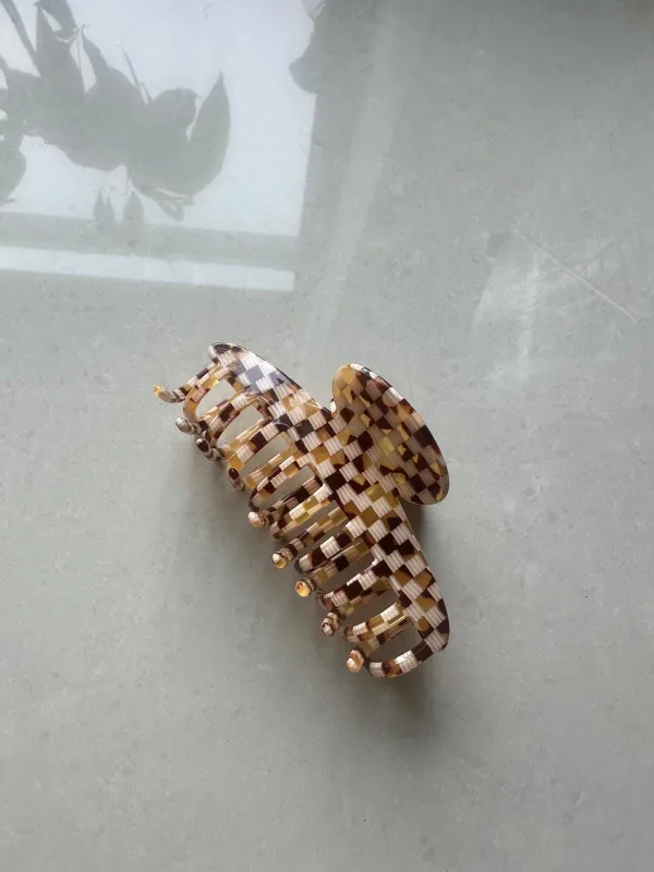 Caramel Macchiato Claw Clip made by Mulberry and Grand