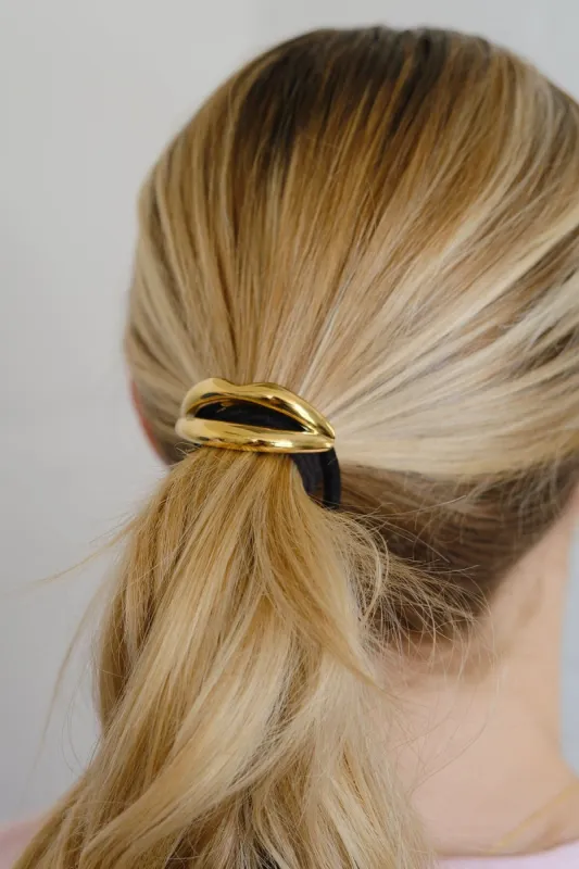 Darya Cuff Hair Tie sold by Mulberry and Grand