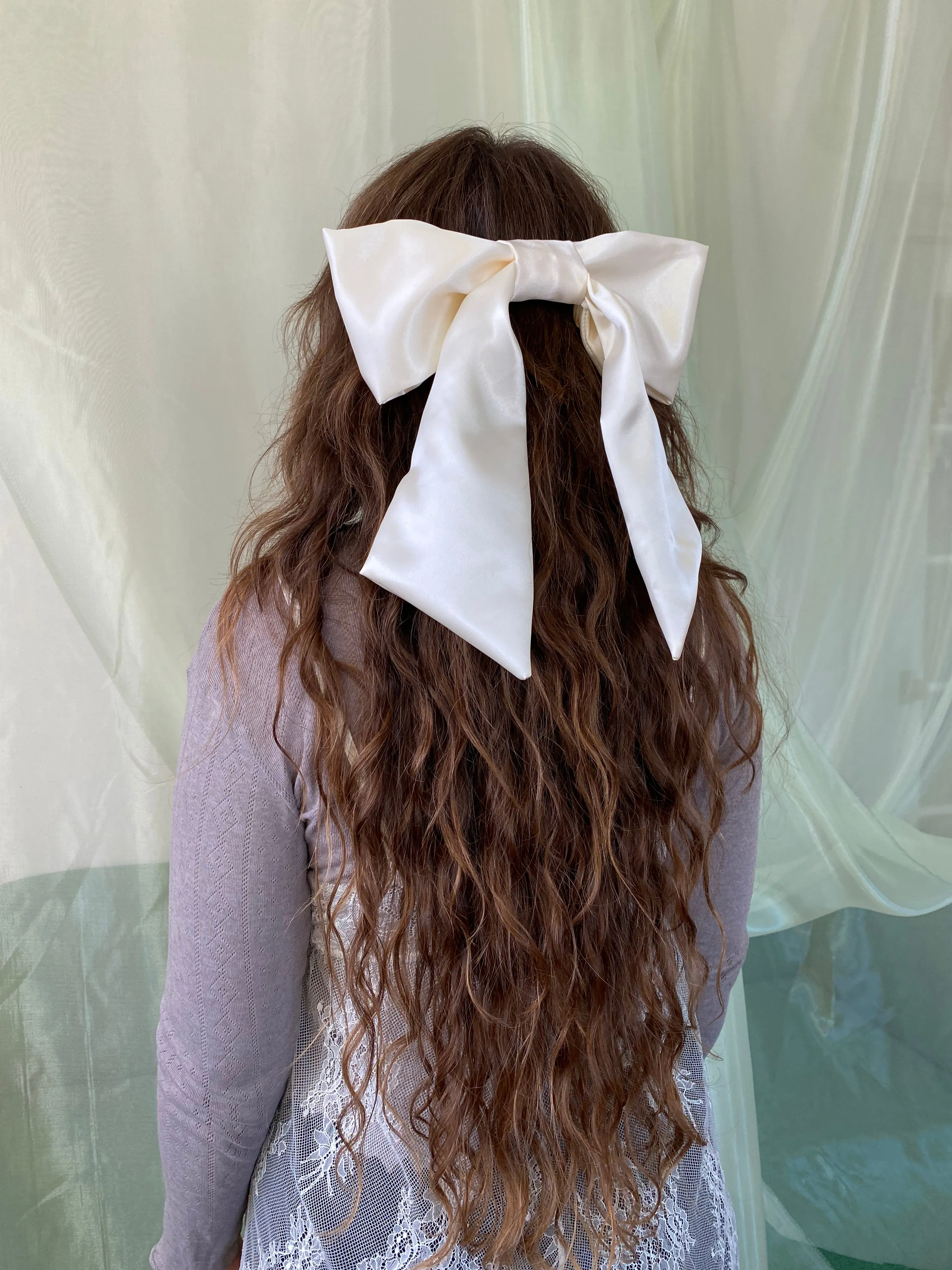 Giant Bow Clip sold by Room Shop product image thumbnail 5