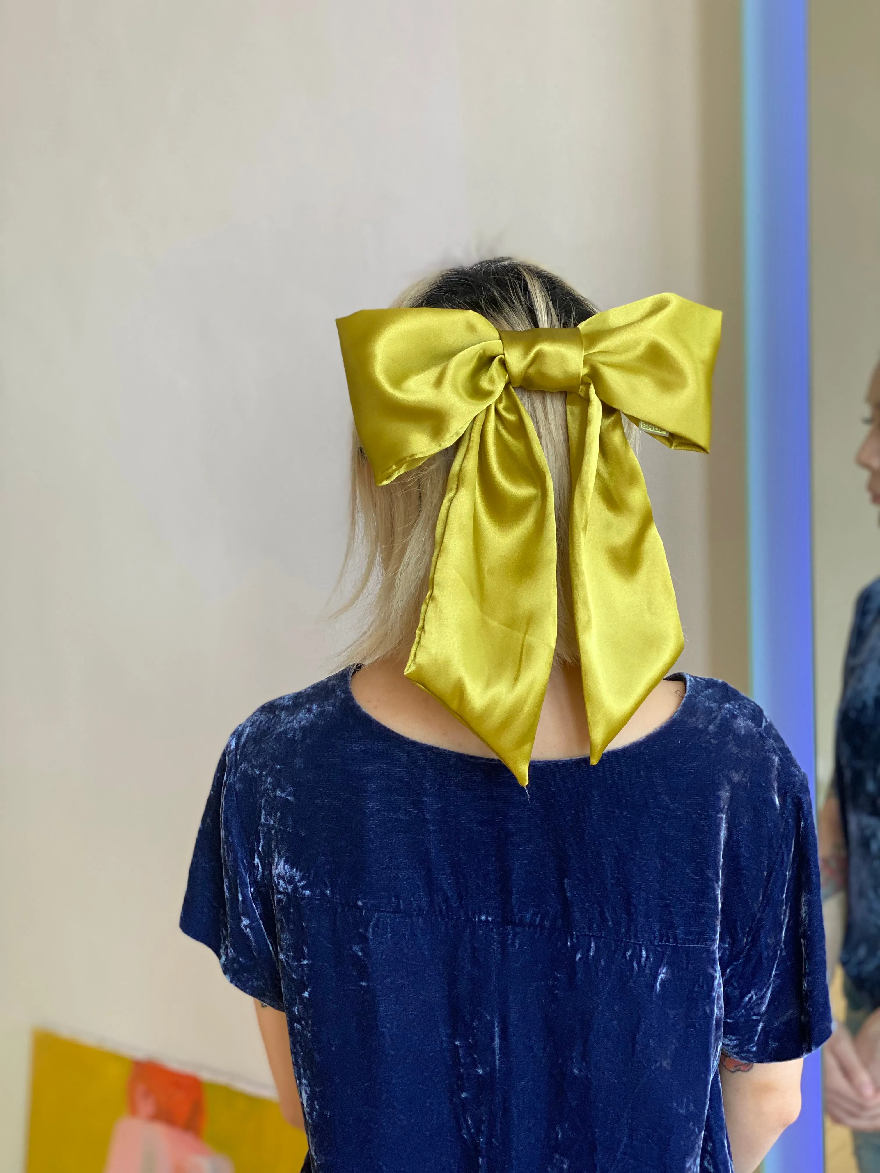 Giant Bow Clip sold by Room Shop product image thumbnail 4