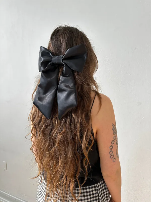 Giant Bow Clip sold by Room Shop