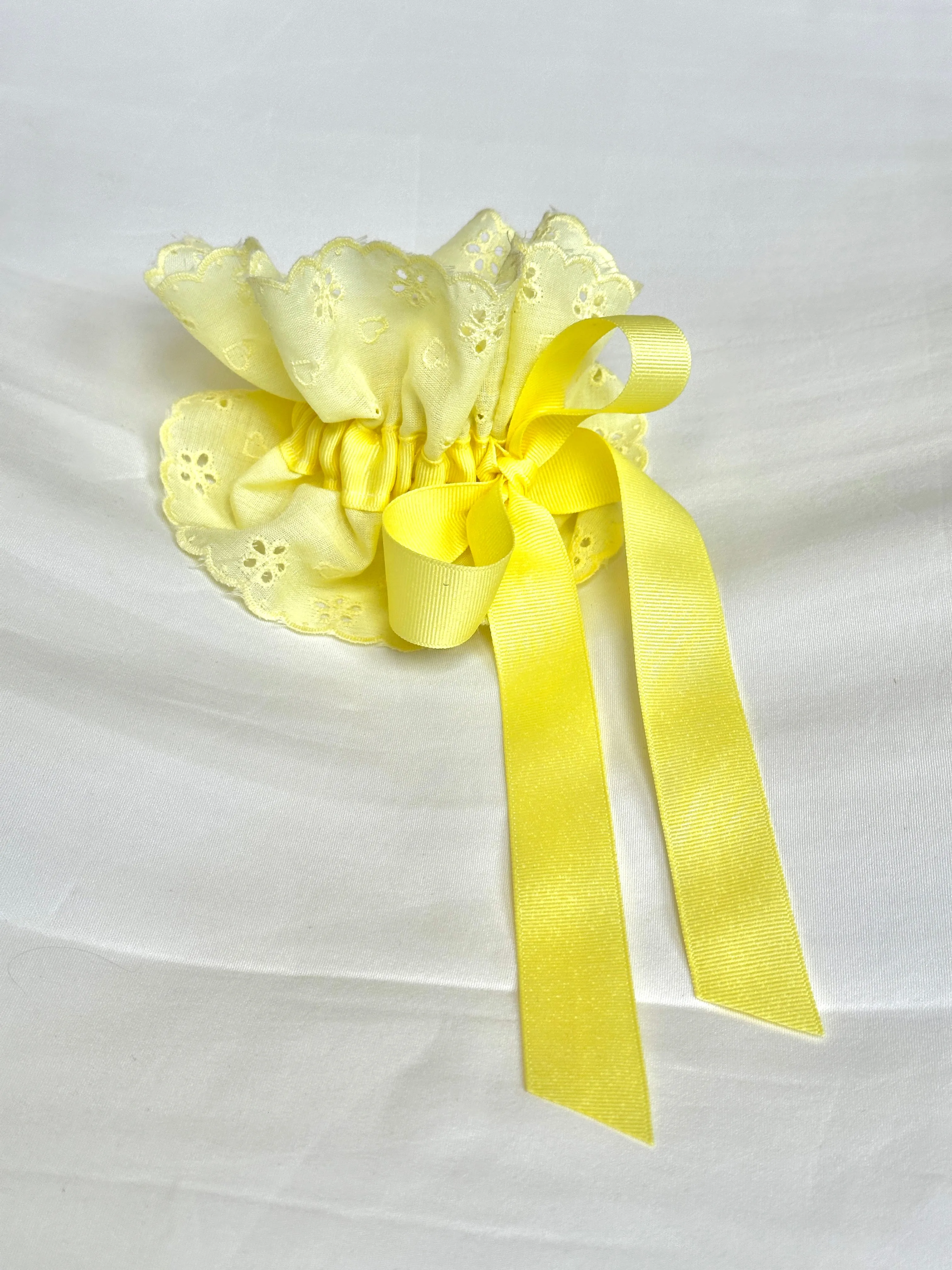 Eyelet Peplum Scrunchie sold by Room Shop product image thumbnail 4