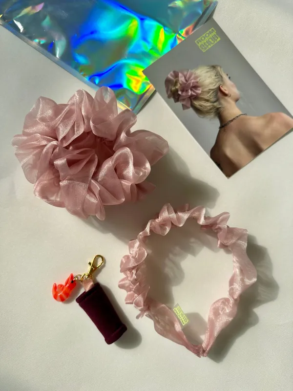 Ruffle Cloud Gift Set sold by Room Shop