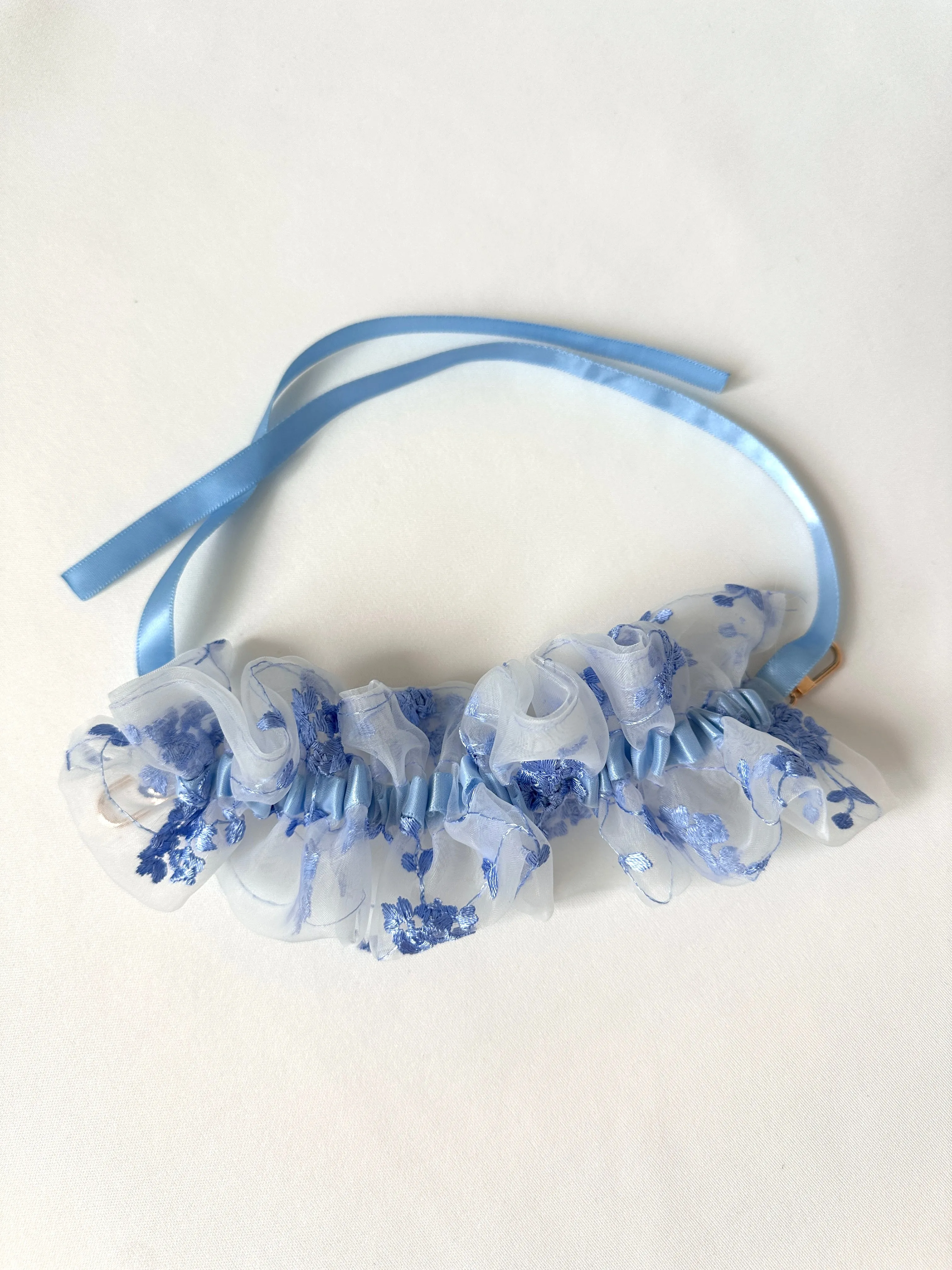 Butterfly Phone Wristlet sold by Room Shop product image thumbnail 3