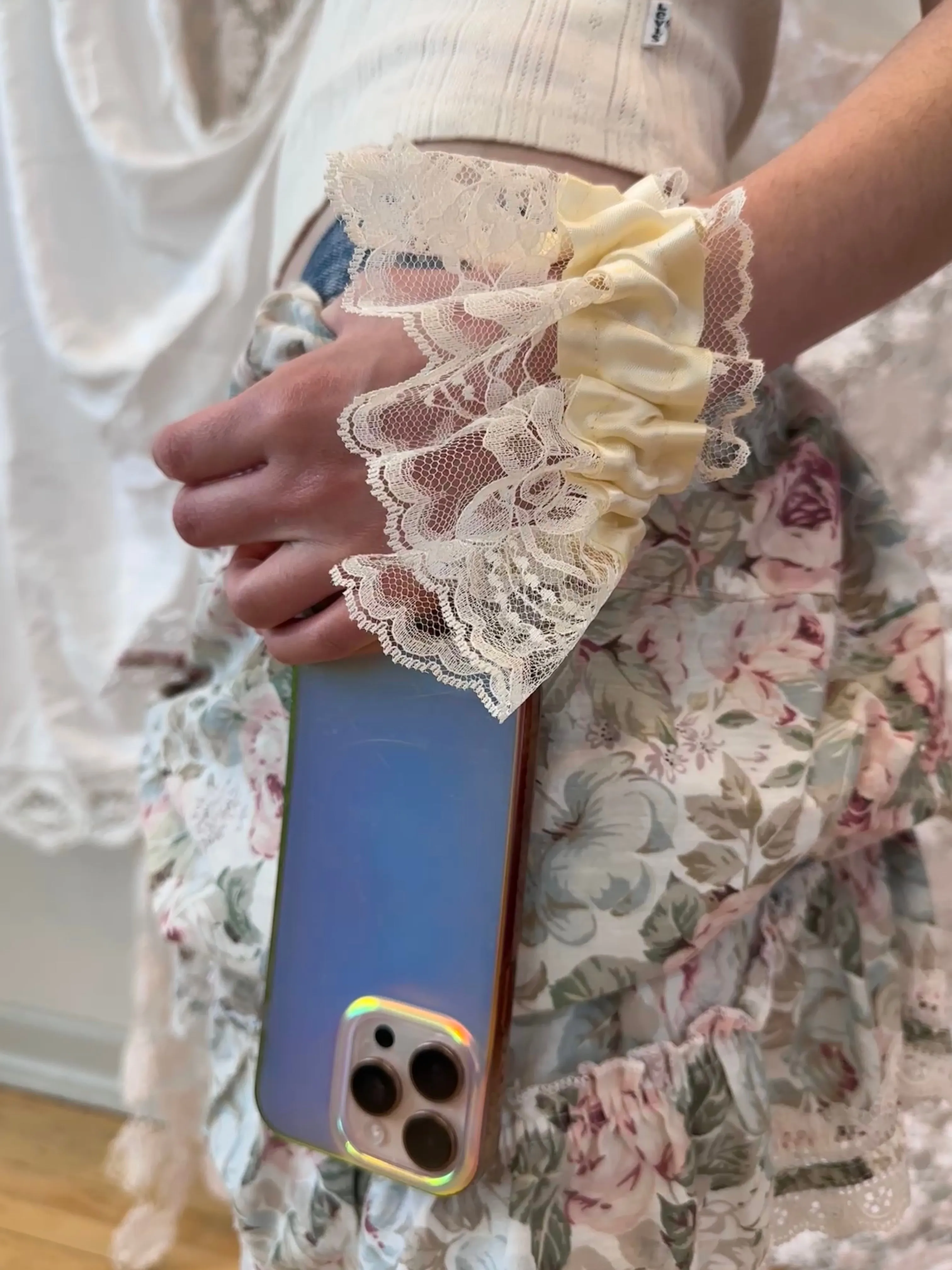 Lace Cuff Phone Wristlet sold by Room Shop product image thumbnail 5