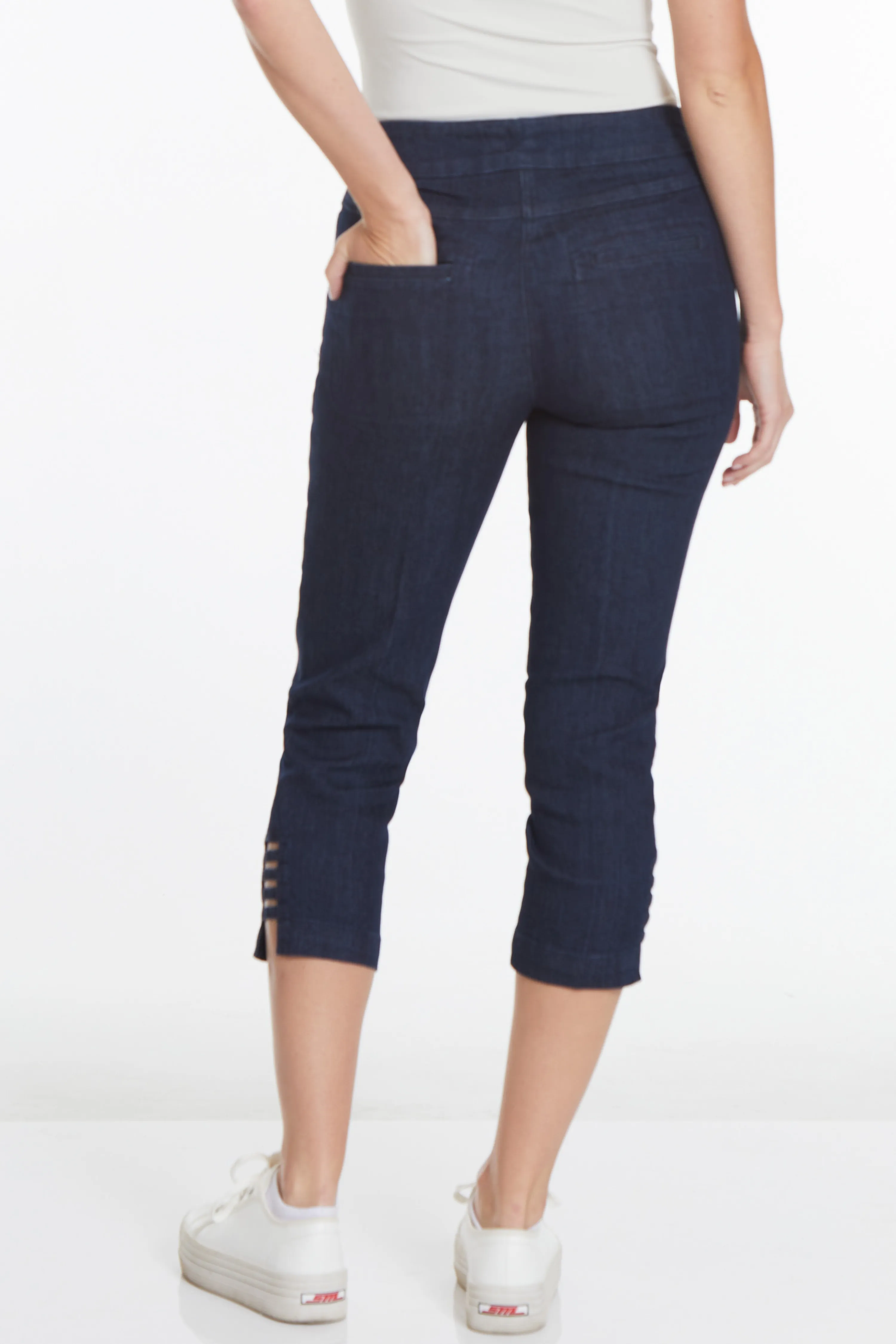 Plus Size Denim Crop Pants with Pockets & Strap Hem Vents sold by SlimSation product image thumbnail 2