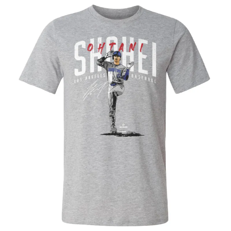 Shohei Ohtani Los Angeles D Base Pose WHT sold by 500 Level