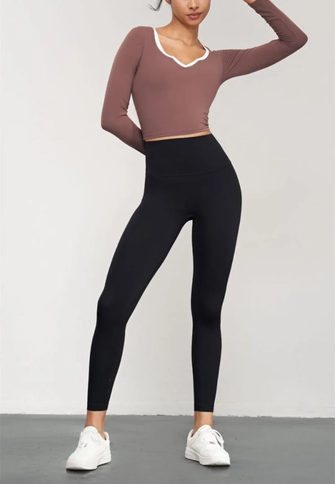 Contrast Piping Sweetheart Neck Top sold by Anna-Kaci product image thumbnail 4