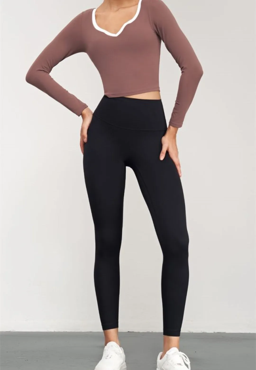 Contrast Piping Sweetheart Neck Top sold by Anna-Kaci product image thumbnail 2