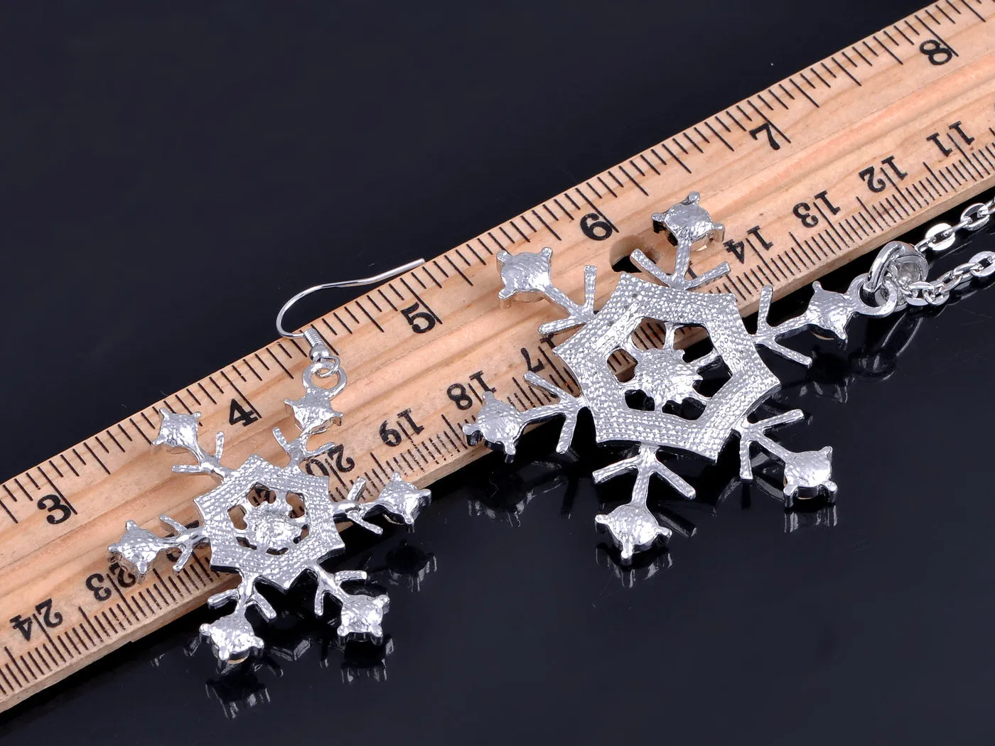 Hines Winter Snowflake Holiday Fun Necklace Vtg Earring Set sold by Anna-Kaci product image thumbnail 3