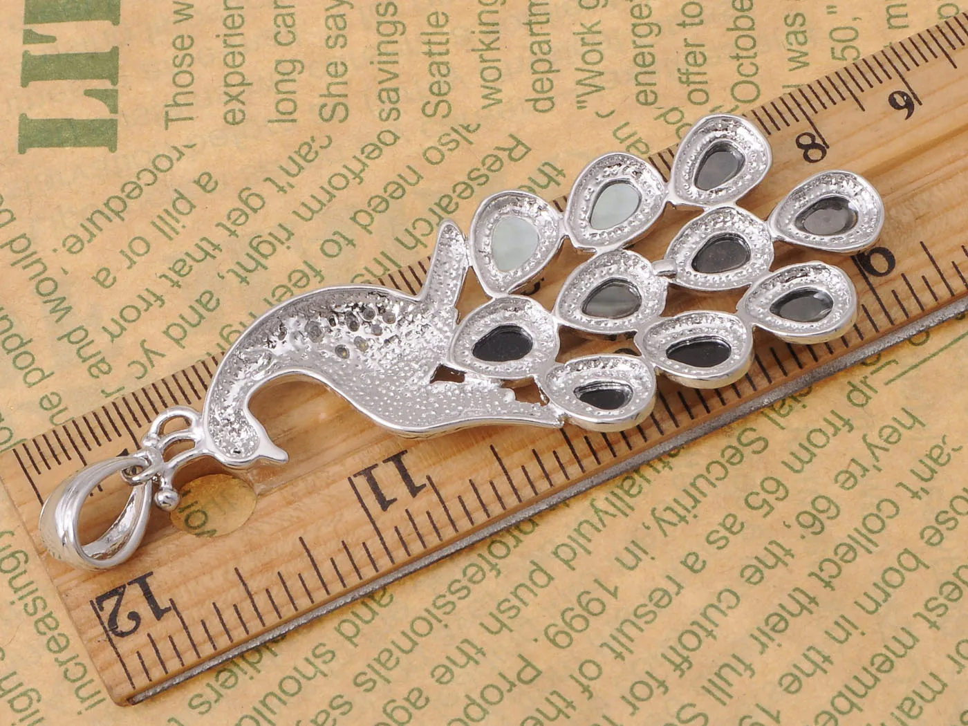 Antique Abalone Female Peacock Pin Brooch sold by Anna-Kaci product image thumbnail 3