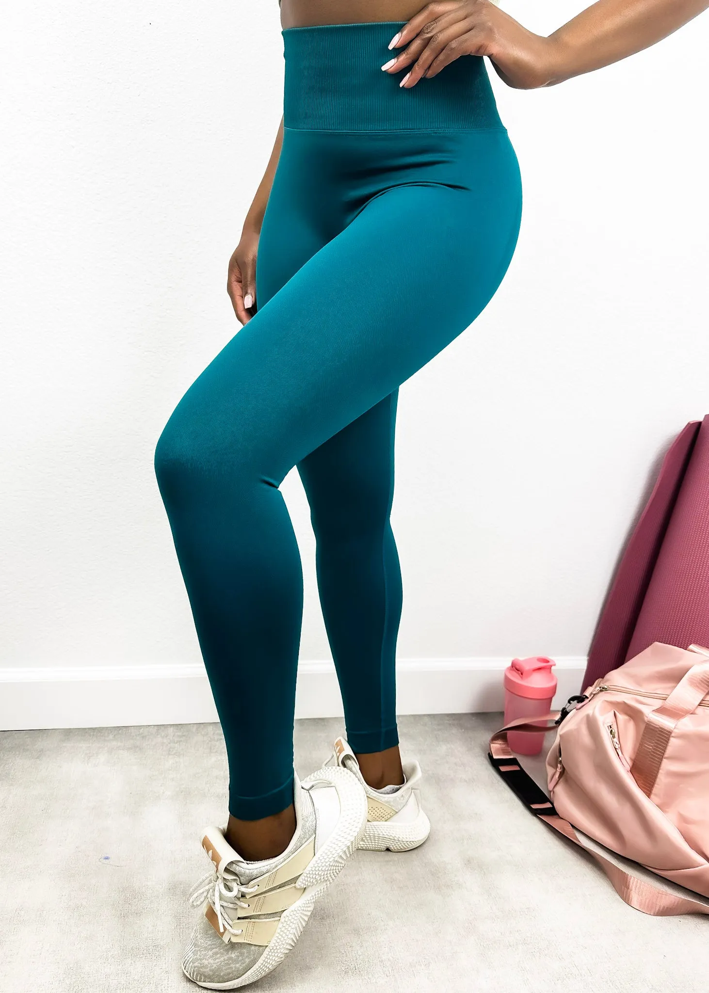 Hip Sculpting & Lifting Yoga Pants sold by Anna-Kaci