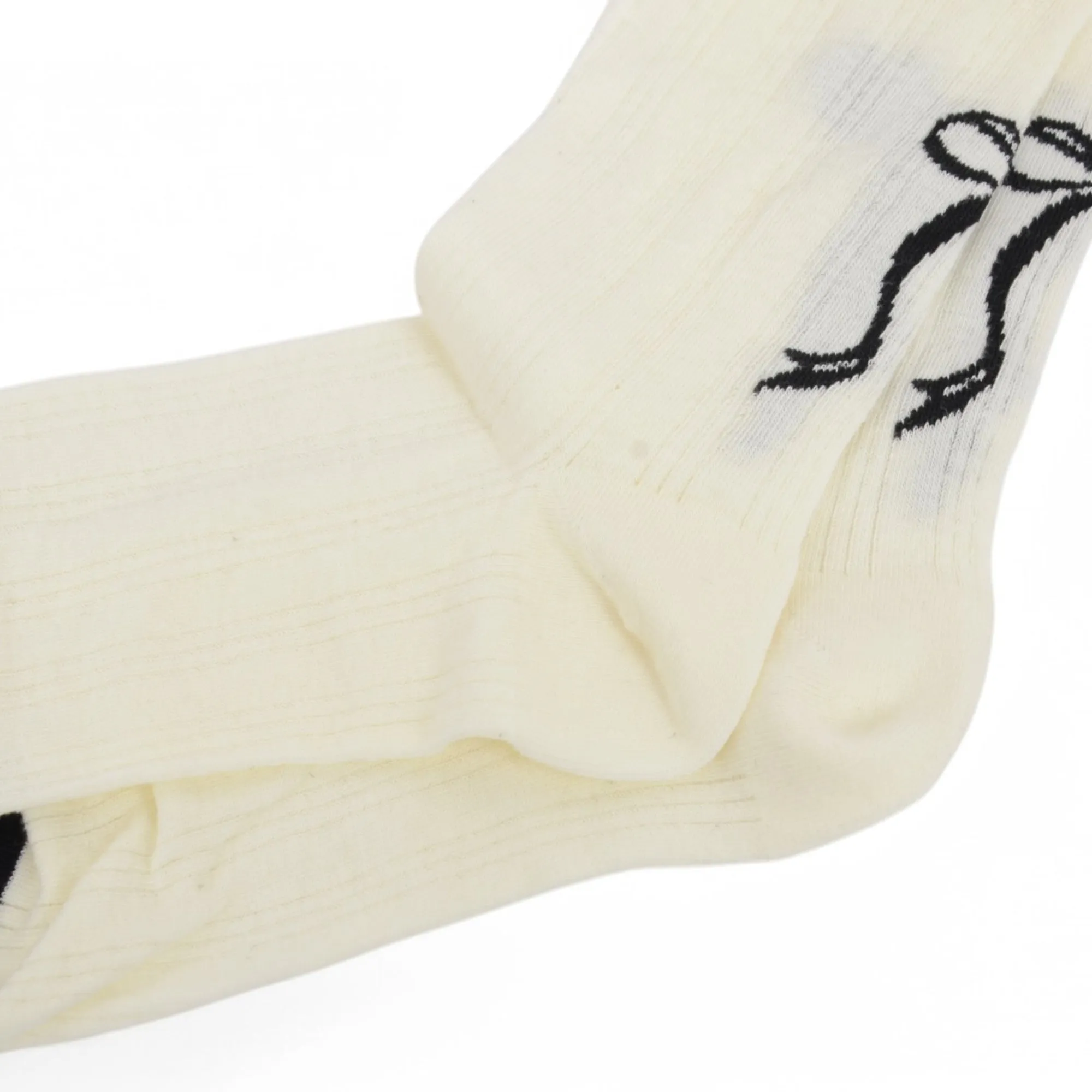 Women's 2-Pack Bow Pattern Crew Socks with Scalloped Trim and Contrast Details sold by Anna-Kaci product image thumbnail 3