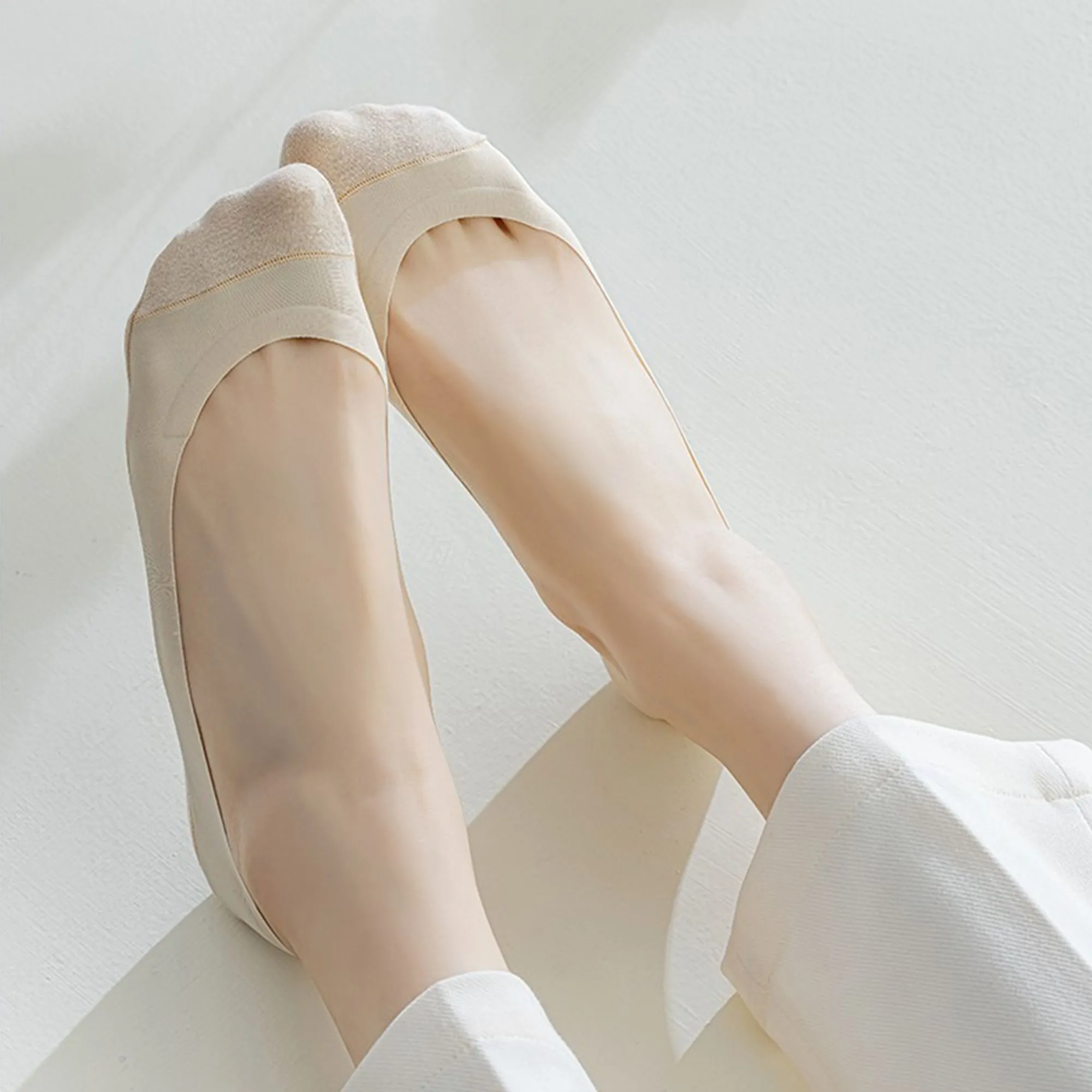 Anna-Kaci 5 Pairs Women Low Cut Invisible Liner Socks Soft Stretch Mesh Top with Reinforced Toe and Moisture-Wicking Terry Cotton Sole sold by Anna-Kaci product image thumbnail 3