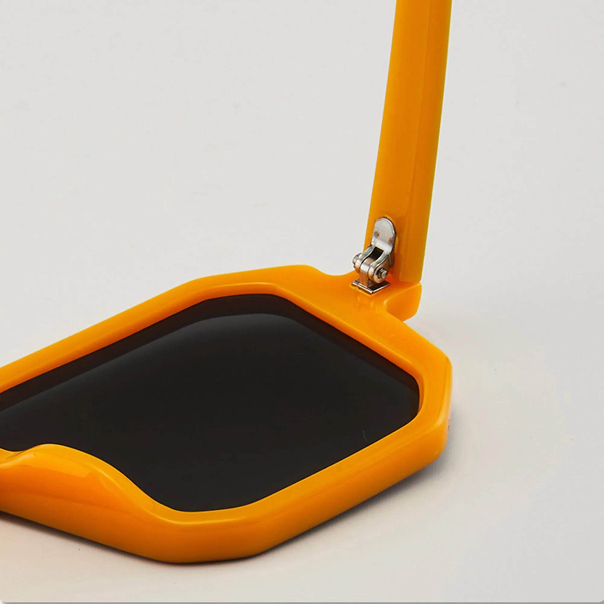 Anna-Kaci Unisex Oversized Angular Shield Sunglasses with Gradient Lenses and Bold Frame Design for Modern Street Style sold by Anna-Kaci product image thumbnail 5