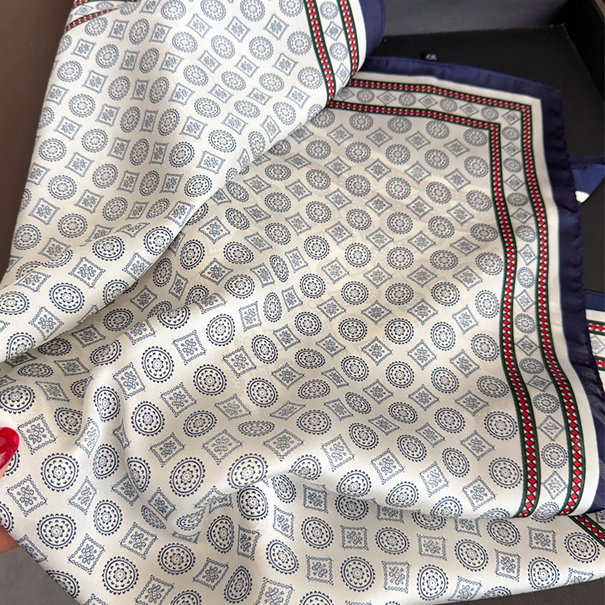 Anna-Kaci Square Scarf with Classic Geometric Print and Contrast Border 27.5¡Á27.5inches sold by Anna-Kaci product image thumbnail 3