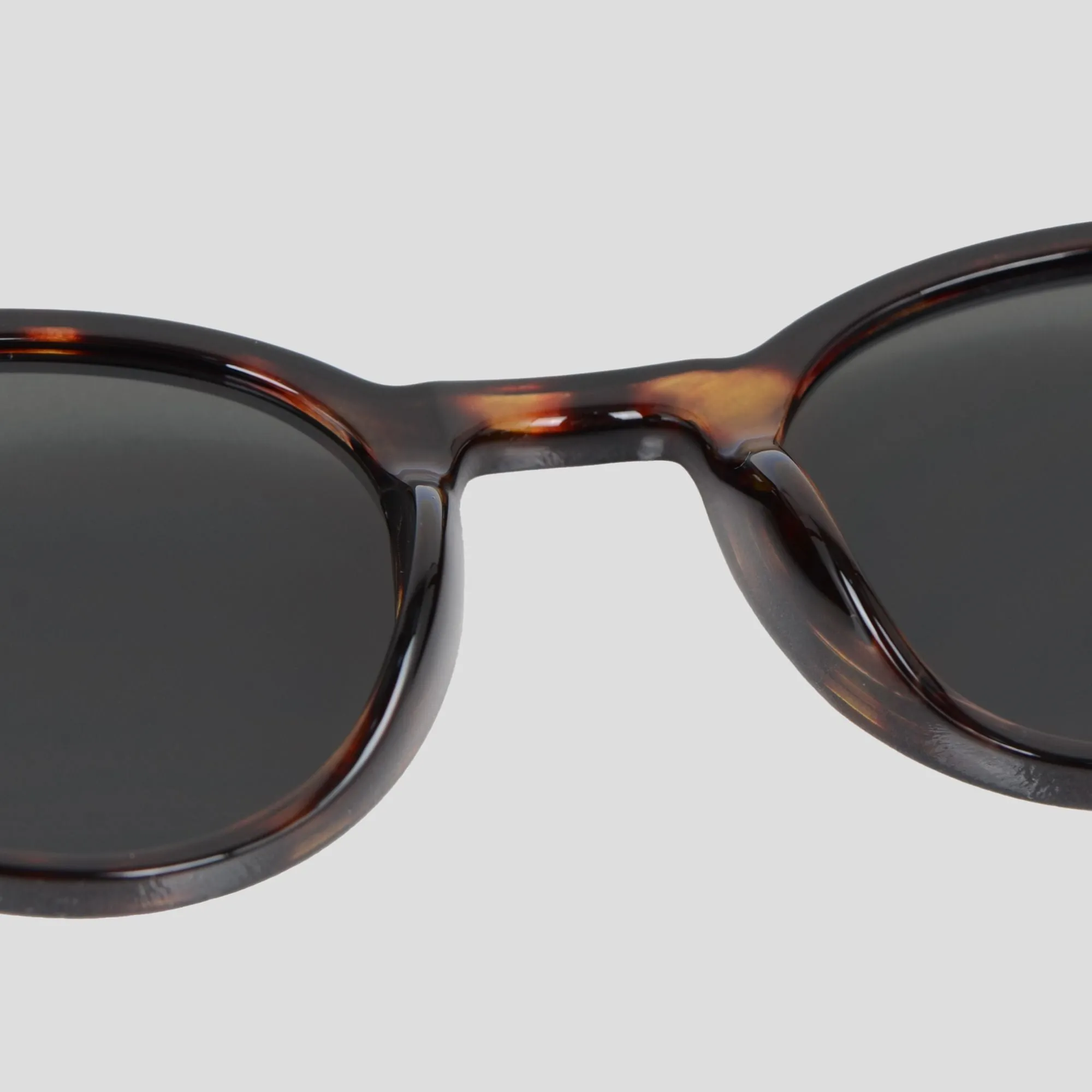 Anna-Kaci Classic Round Women's Polarized Sunglasses UV400 Protection sold by Anna-Kaci product image thumbnail 4