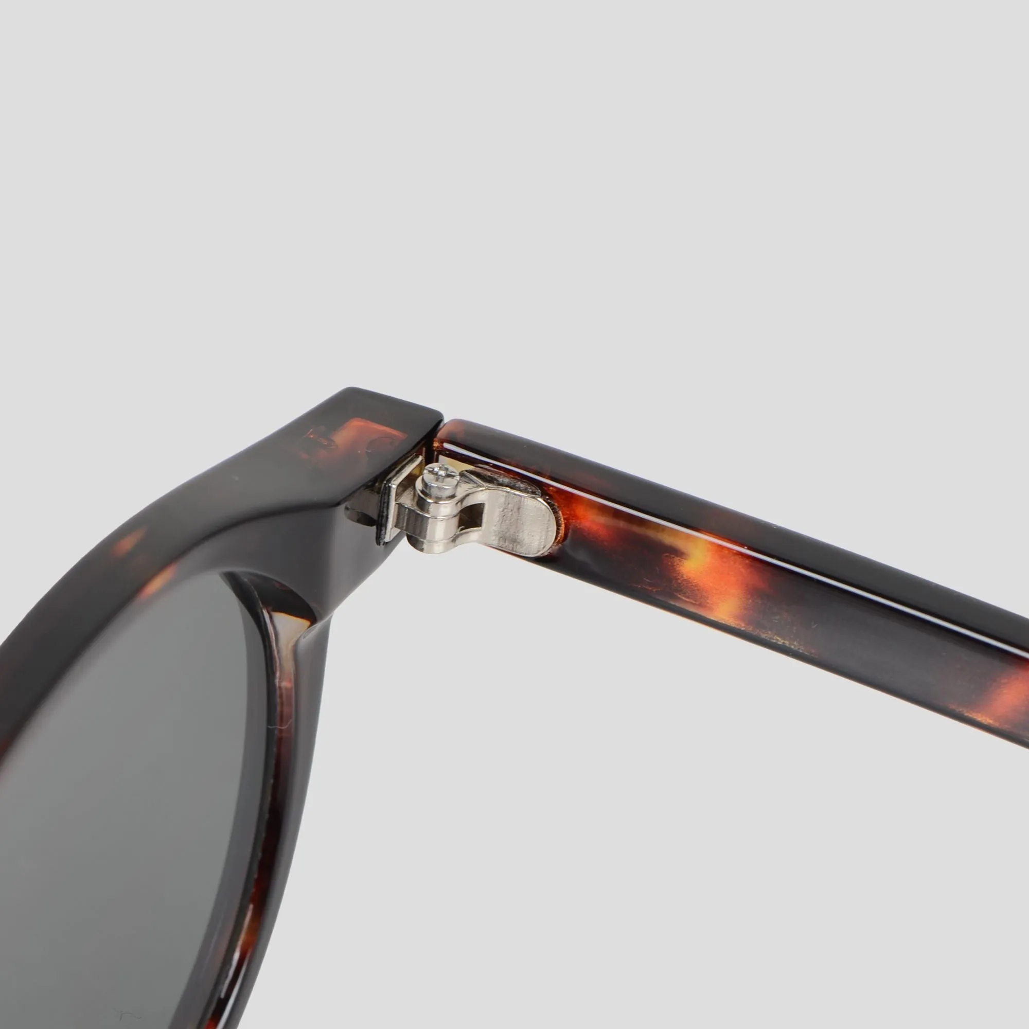 Anna-Kaci Classic Round Women's Polarized Sunglasses UV400 Protection sold by Anna-Kaci product image thumbnail 5