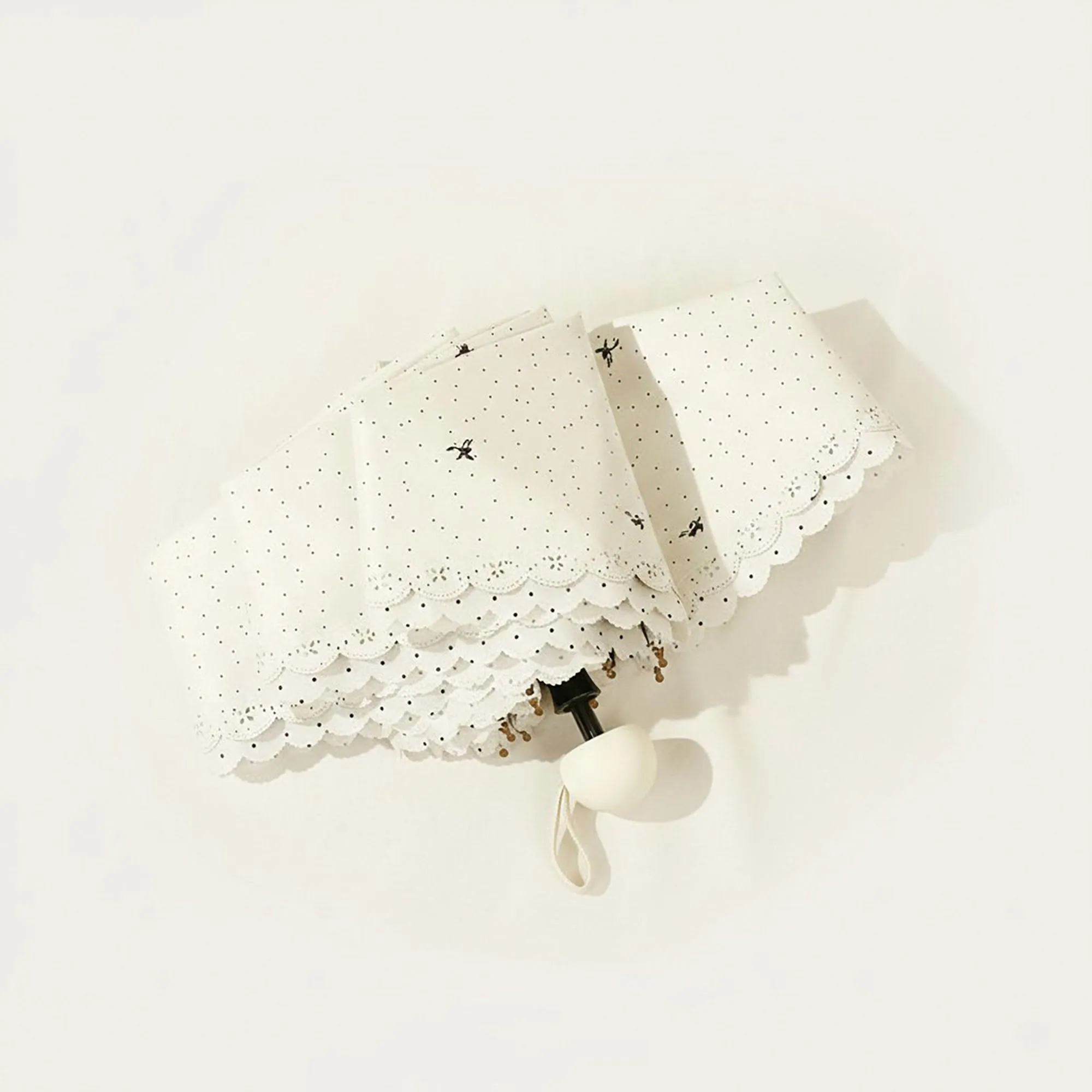 Floral Print Compact Umbrella with Scalloped Edge Canopy Automatic Open and Wind Resistant Frame sold by Anna-Kaci product image thumbnail 2