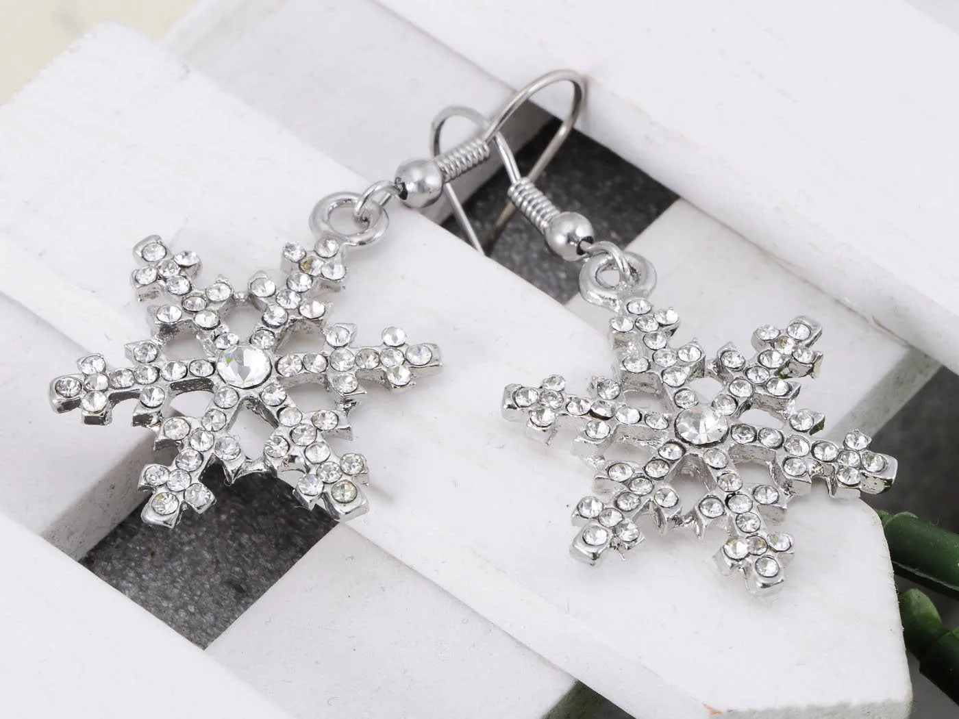 Christmas Winter Snow Snowflake Ice Cold Dangle Drop Earrings Necklace Set sold by Anna-Kaci product image thumbnail 4