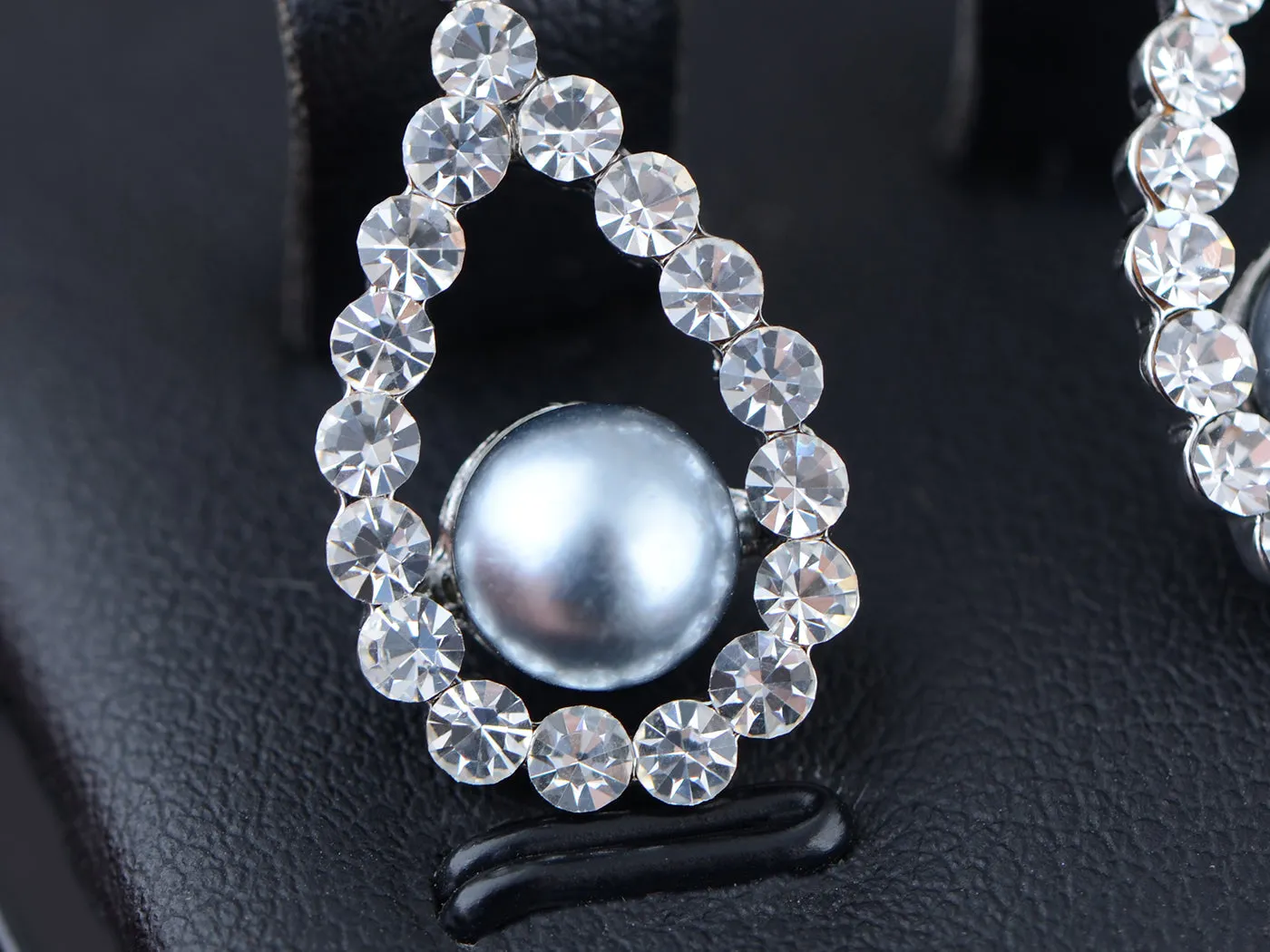 Swarovski Crystal Pearl Element Bridal Earring Necklace Set sold by Anna-Kaci product image thumbnail 4