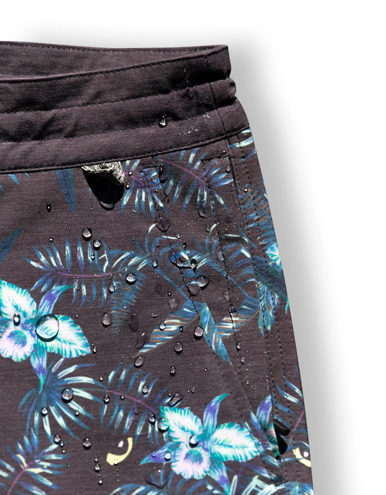 BIG BITE - SHIPWRECKS 18" BOARDSHORTS sold by Baja Llama product image thumbnail 3