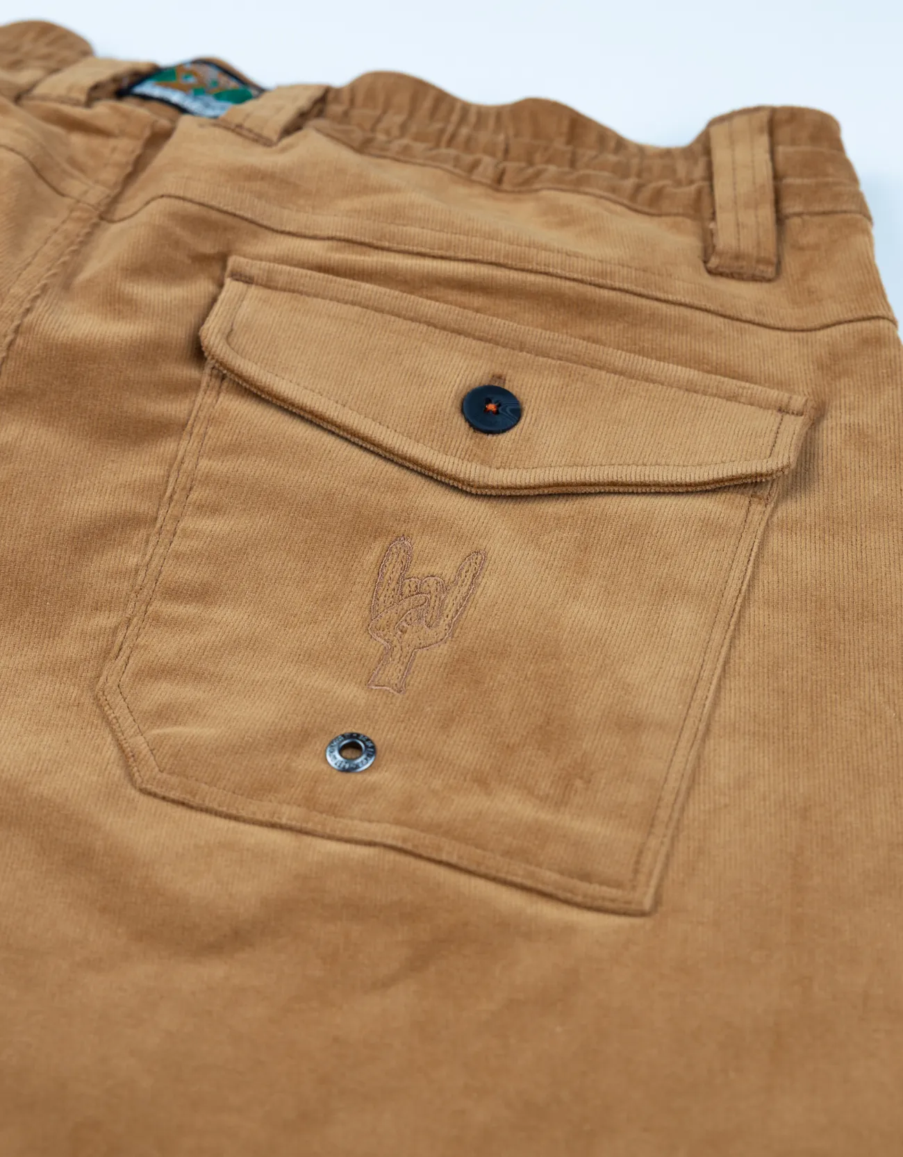 ARROYO 7" INSEAM STRETCH CORDUROY WALKSHORTS - FINAL SALE CLAY sold by Baja Llama product image thumbnail 5