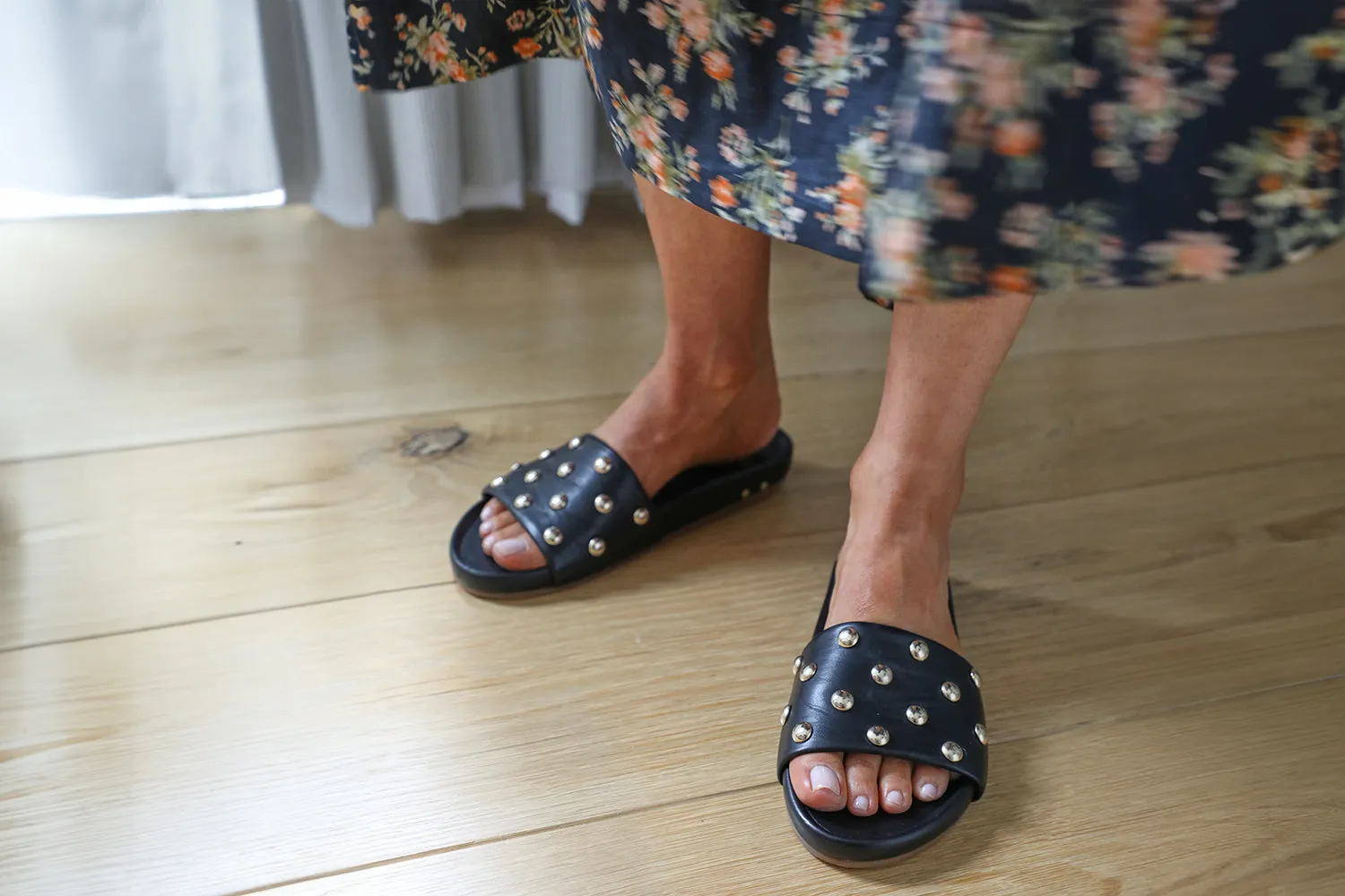 GALLITO STUD - Black sold by beek product image thumbnail 2