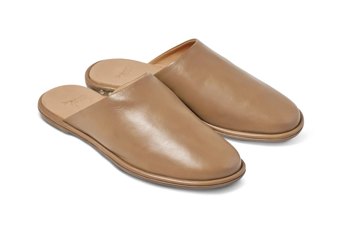 SEAGULL - Tan sold by beek