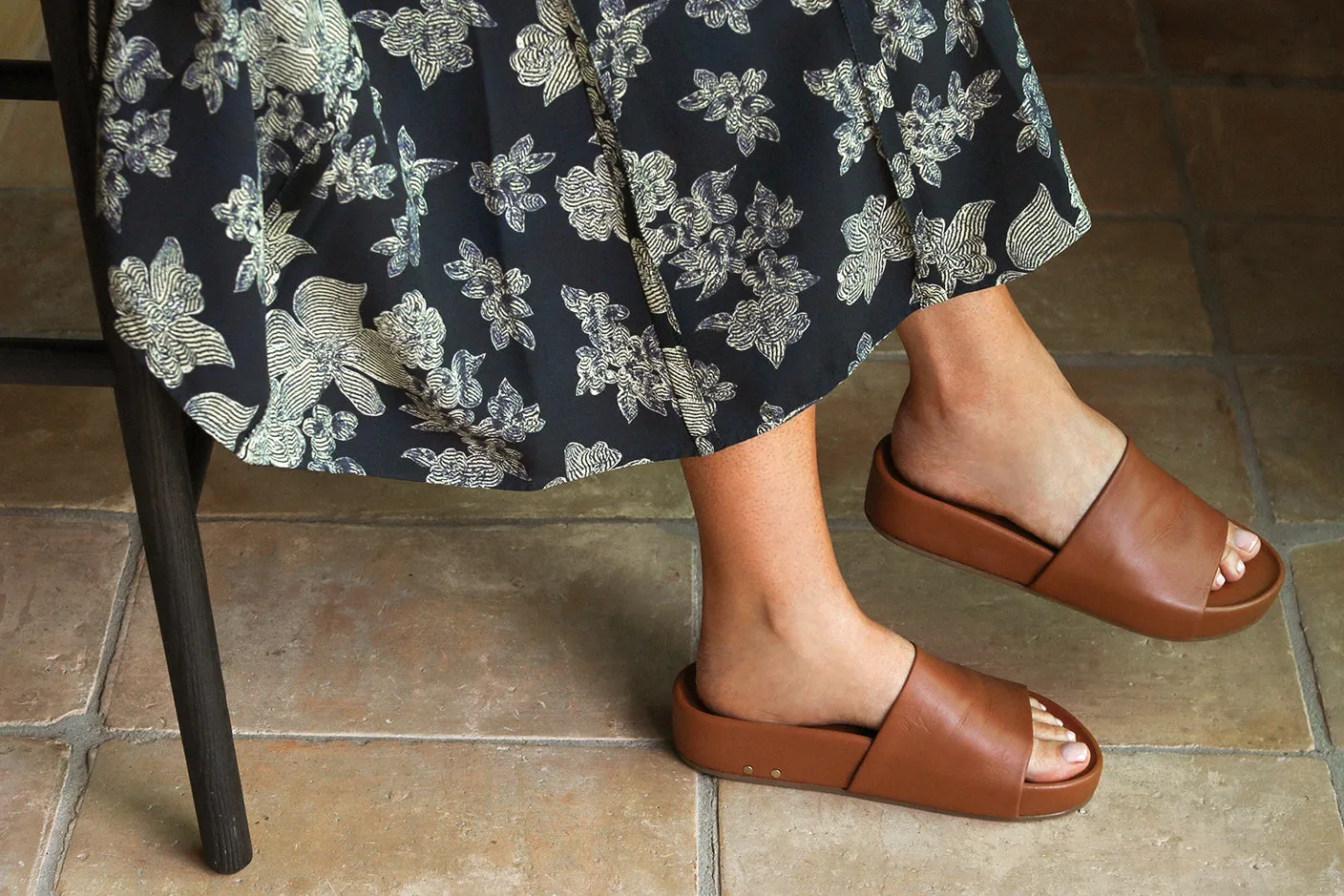 PELICAN - Coffee/Black sold by beek product image thumbnail 5