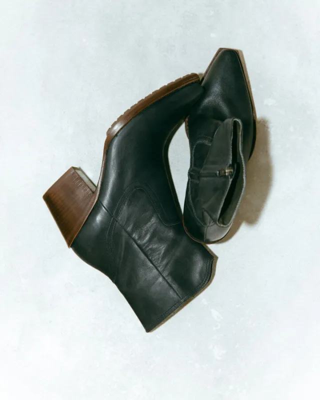 COUNTRY BOOT - Black made by beek