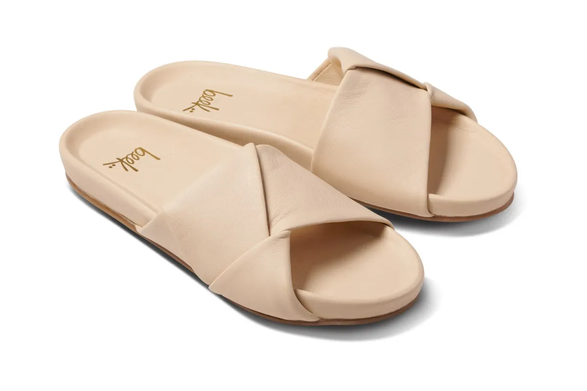 TORI - Macadamia sold by beek