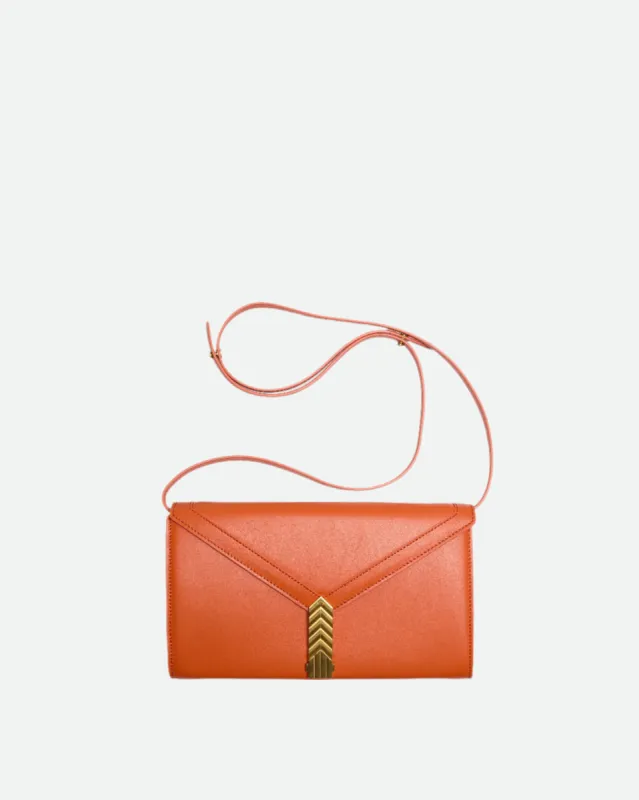 КЛАТЧ КОНВЕРТ made by Bevza
