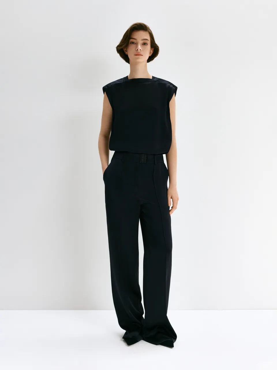 Брюки з бра застібкою sold by Bevza