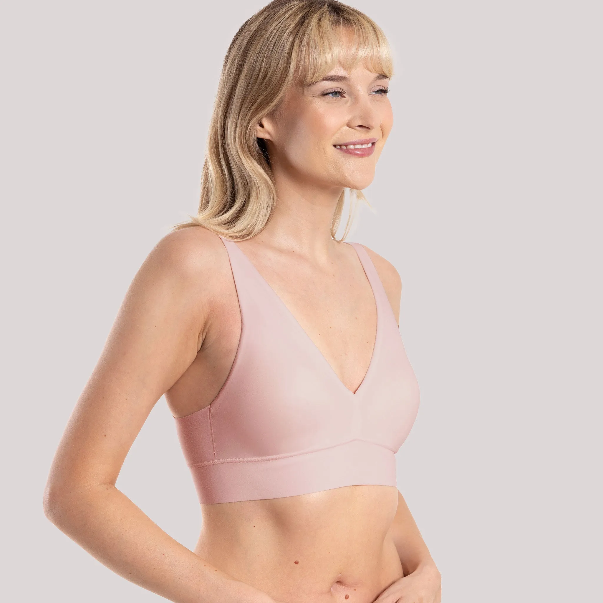 Floatley Cozy Wireless Plunge Bra sold by Floatley product image thumbnail 2