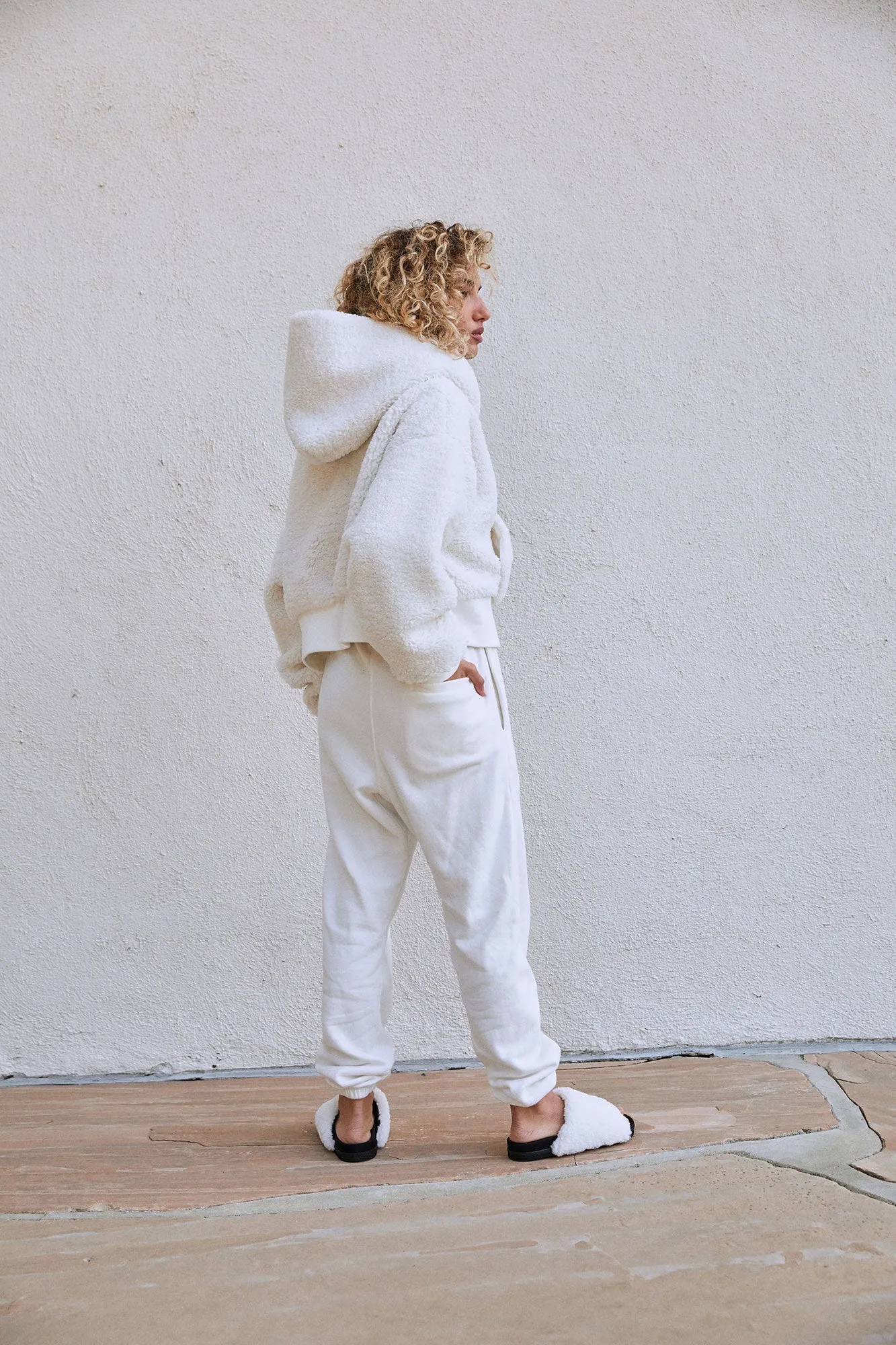 ROAM Cloud Sweats White Fleece sold by ROAM product image thumbnail 4