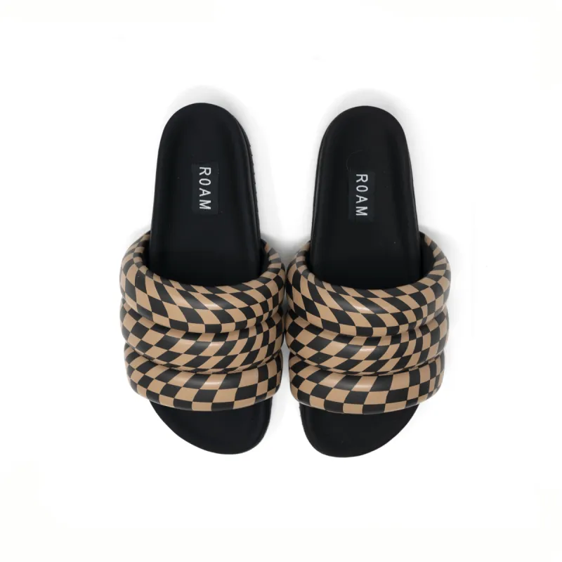 ROAM WAVY CHECK PUFFY BLACK & BEIGE VEGAN LEATHER sold by ROAM