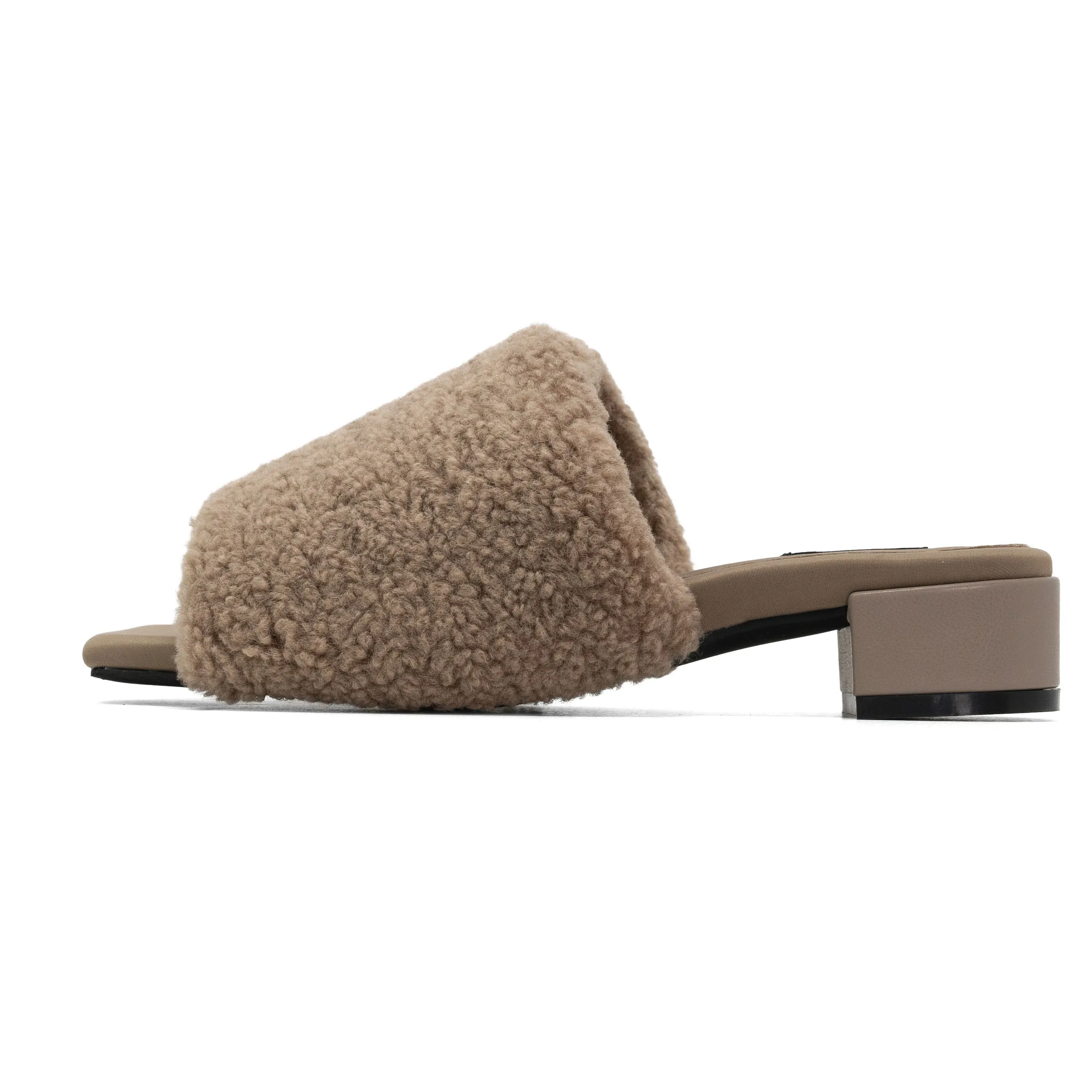 ROAM FUZZY SQUARE OAT FAUX SHEARLING sold by ROAM product image thumbnail 4