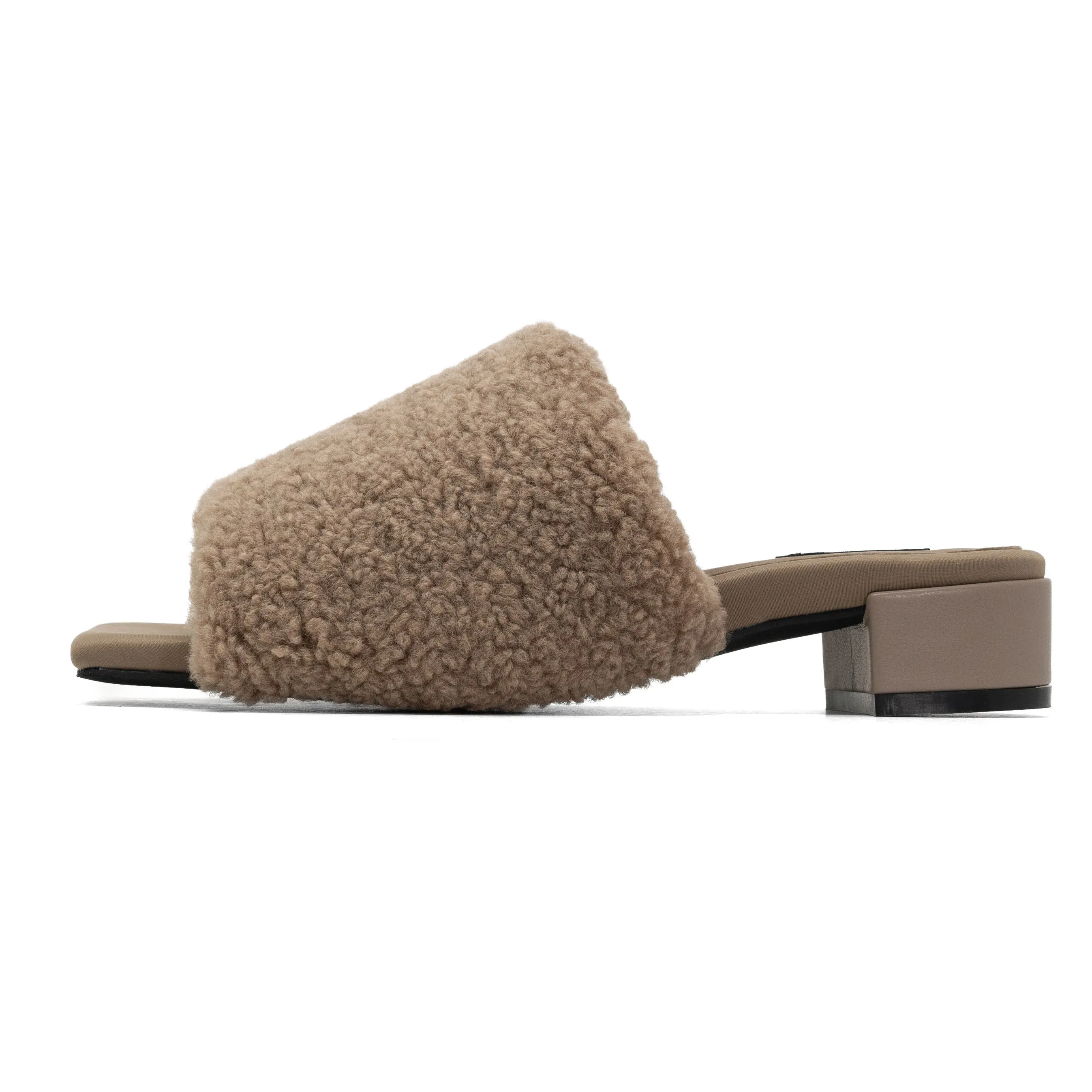 ROAM FUZZY SQUARE OAT FAUX SHEARLING sold by ROAM product image thumbnail 3