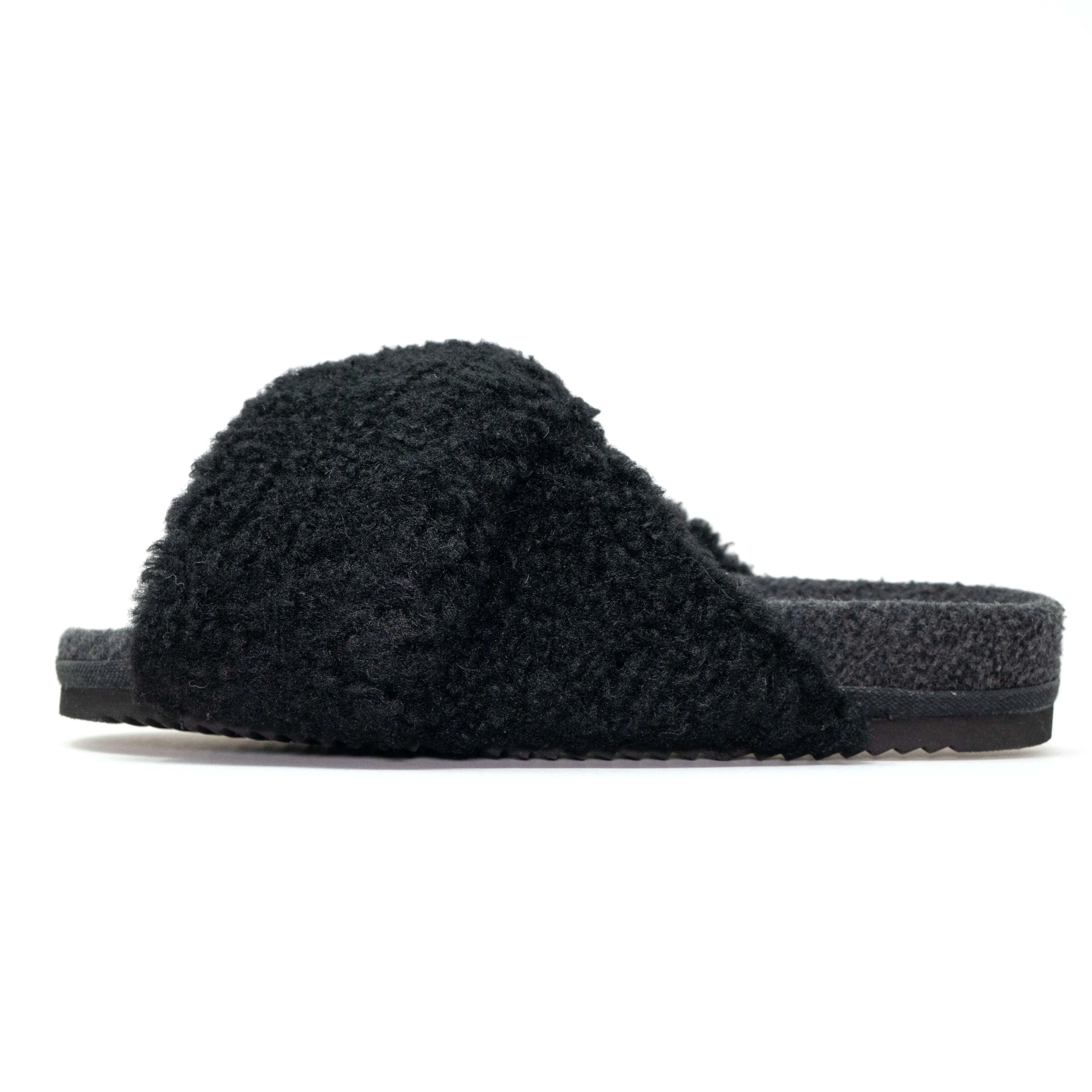 ROAM FOLDY CUSH BLACK FAUX SHEARLING SLIPPERS sold by ROAM product image thumbnail 4