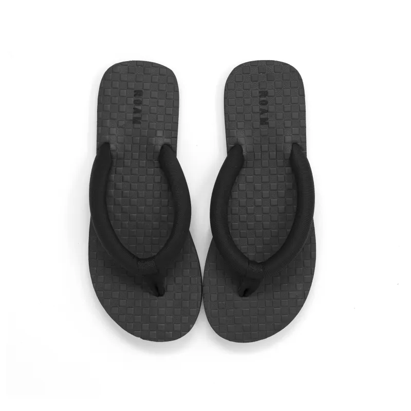 THE SLIP BLACK sold by ROAM