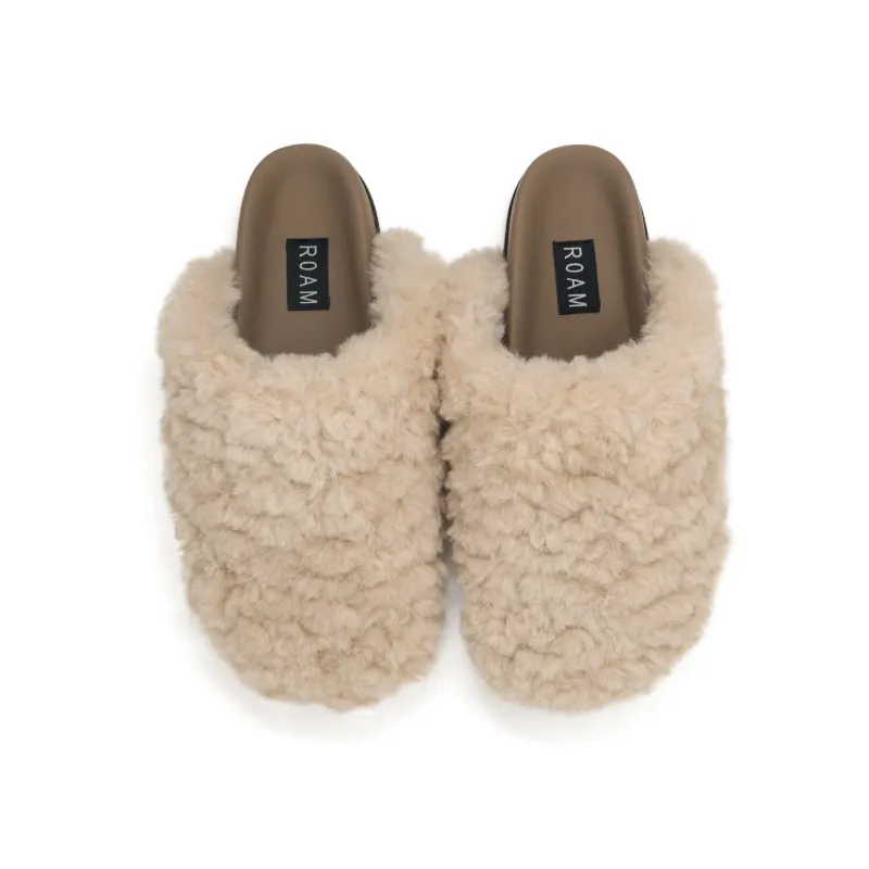ROAM CLOUD SHEARLING CLOG NATURAL sold by ROAM