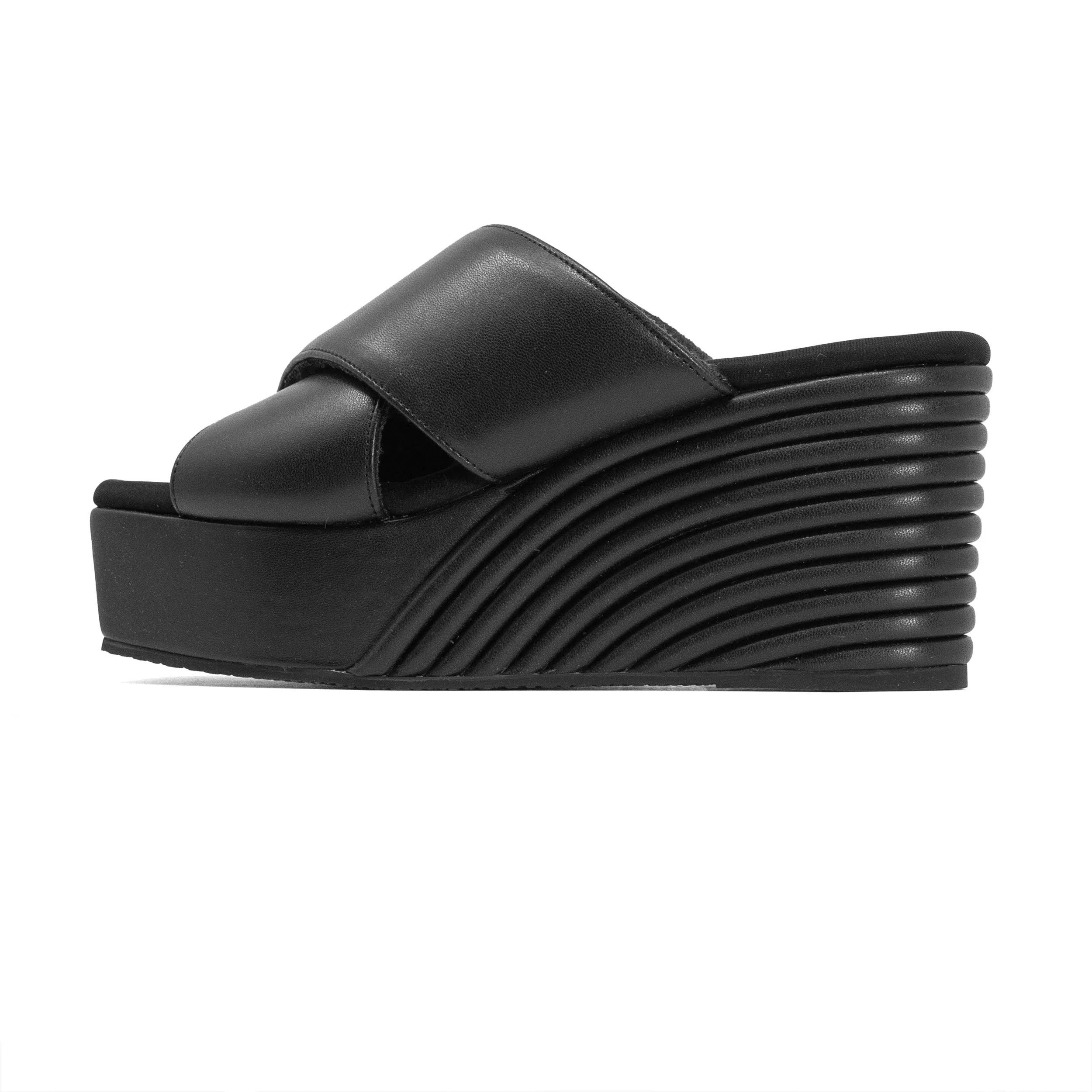 ROAM MID STRATA SQUARE BLACK VEGAN LEATHER sold by ROAM product image thumbnail 4