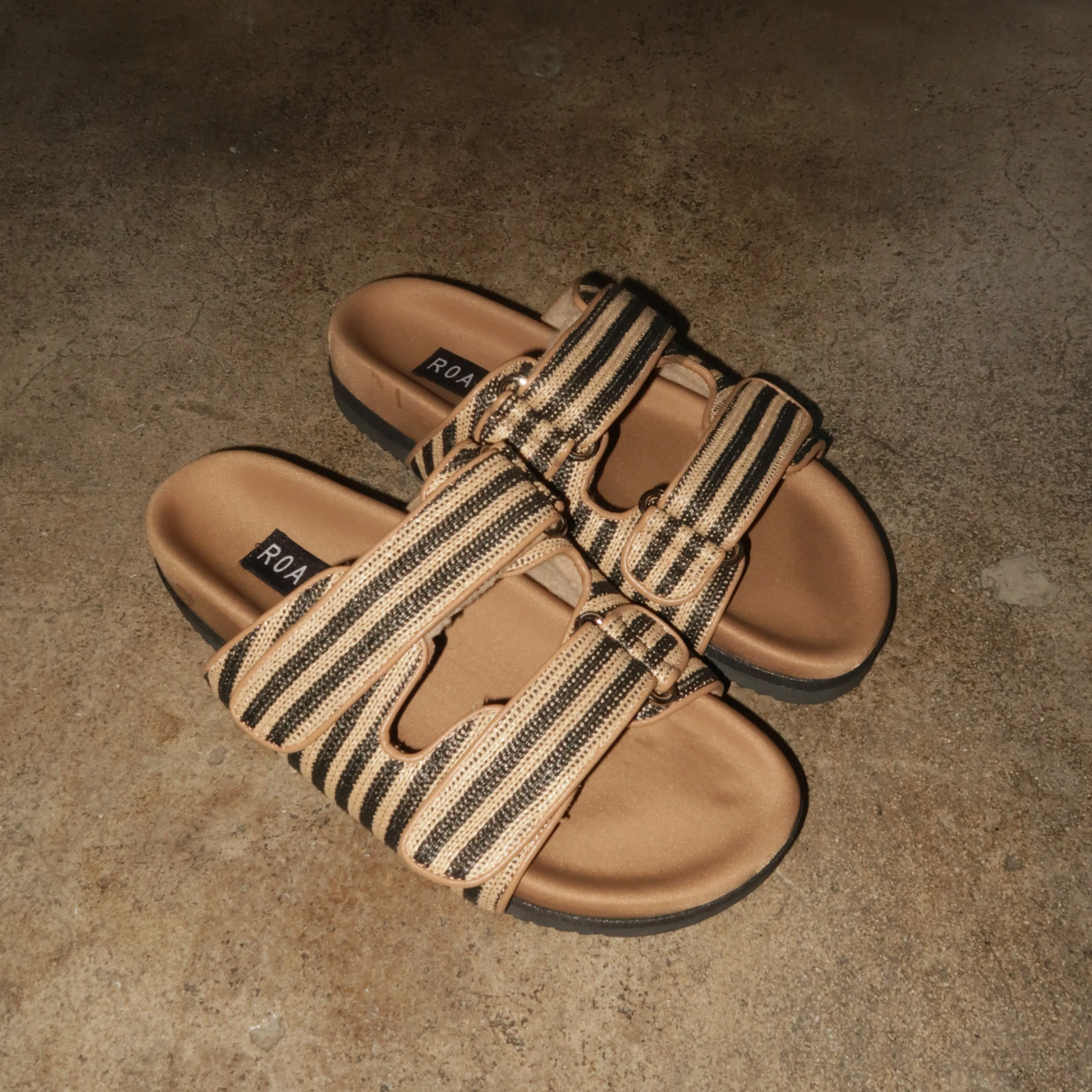 STRIPE RAFFIA DOUBLE SLIDER NATURAL & BLACK sold by ROAM product image thumbnail 5