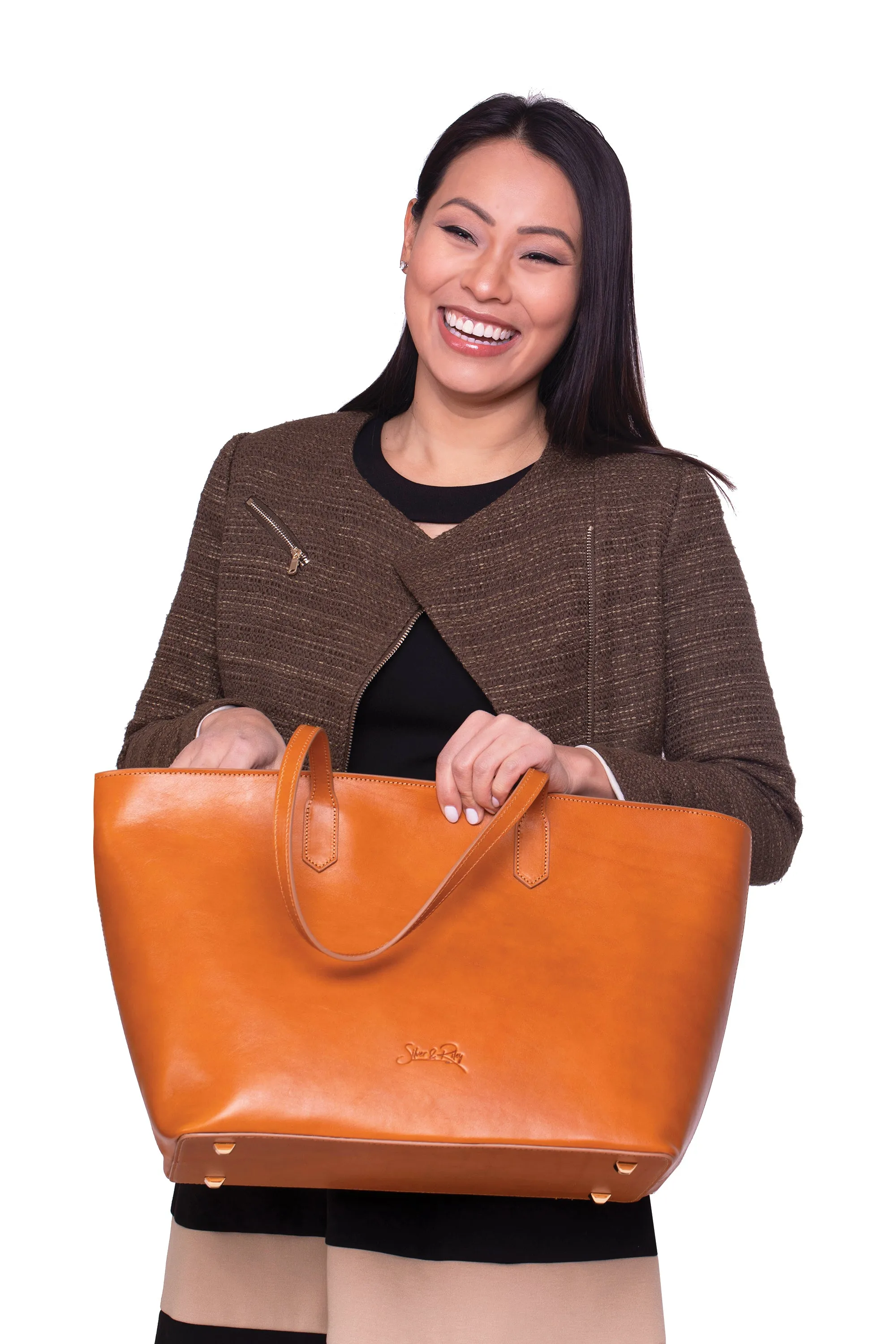 Manila All Purpose Large Carryall Leather Tote Bag in Camel Brown sold by Silver & Riley product image thumbnail 3