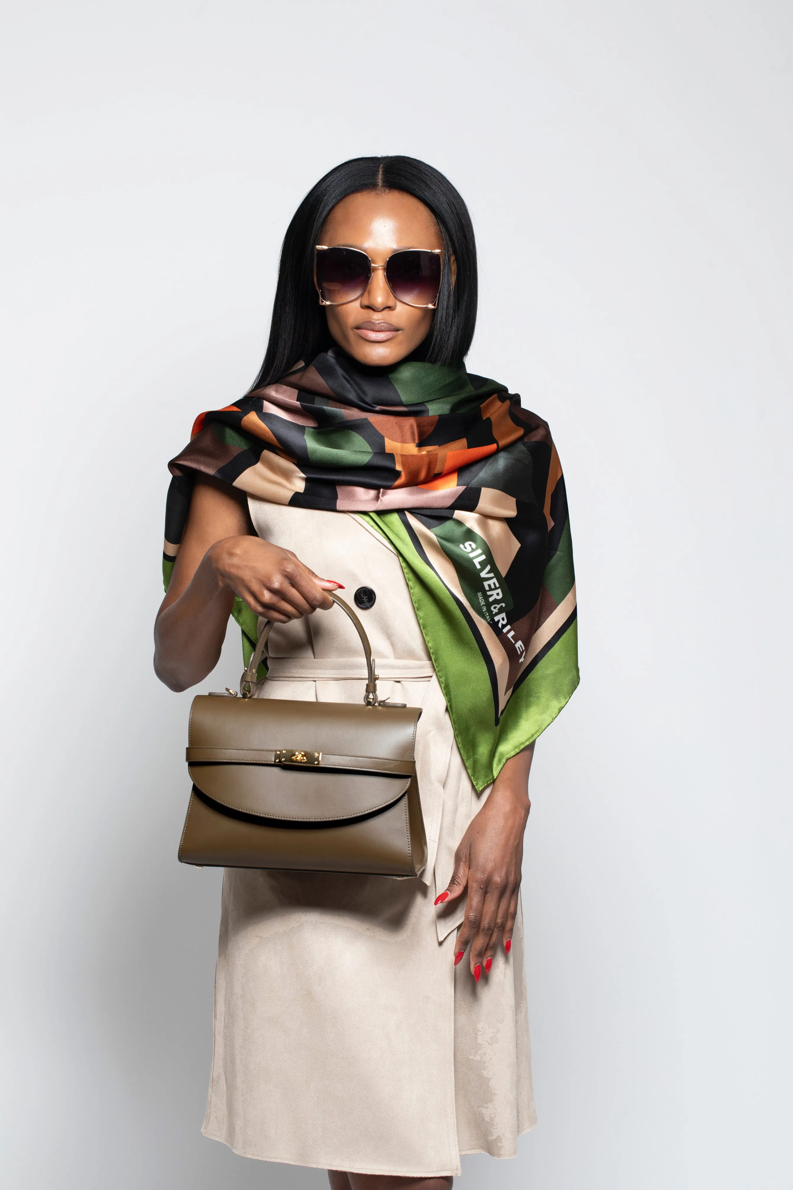 Classic New Yorker Bag in Harlem Truffle - Gold Hardware sold by Silver & Riley product image thumbnail 4